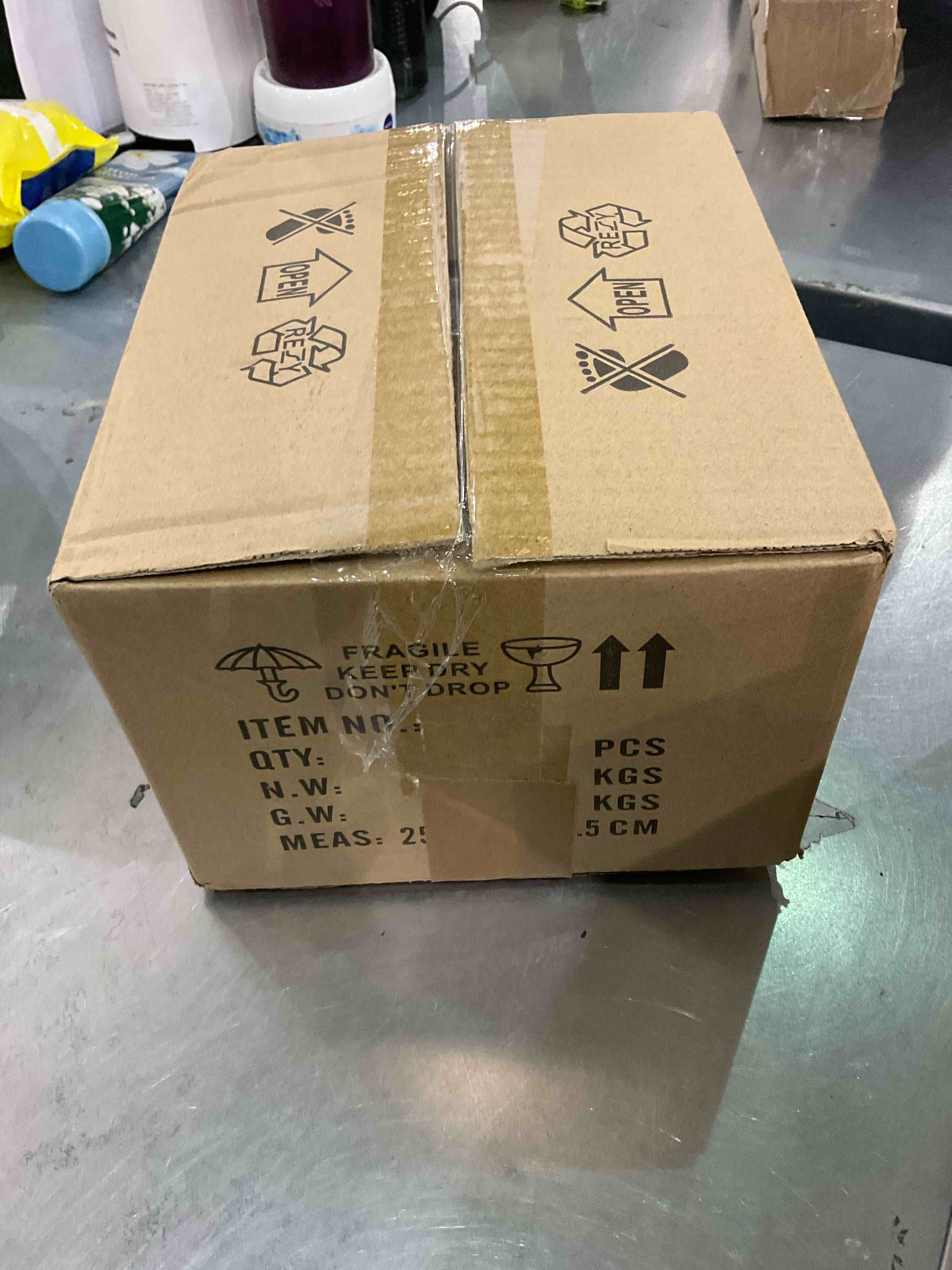 https://s3.amazonaws.com/lotting-images-prod/bidfta/EXS00772884_1701449393644.jpeg