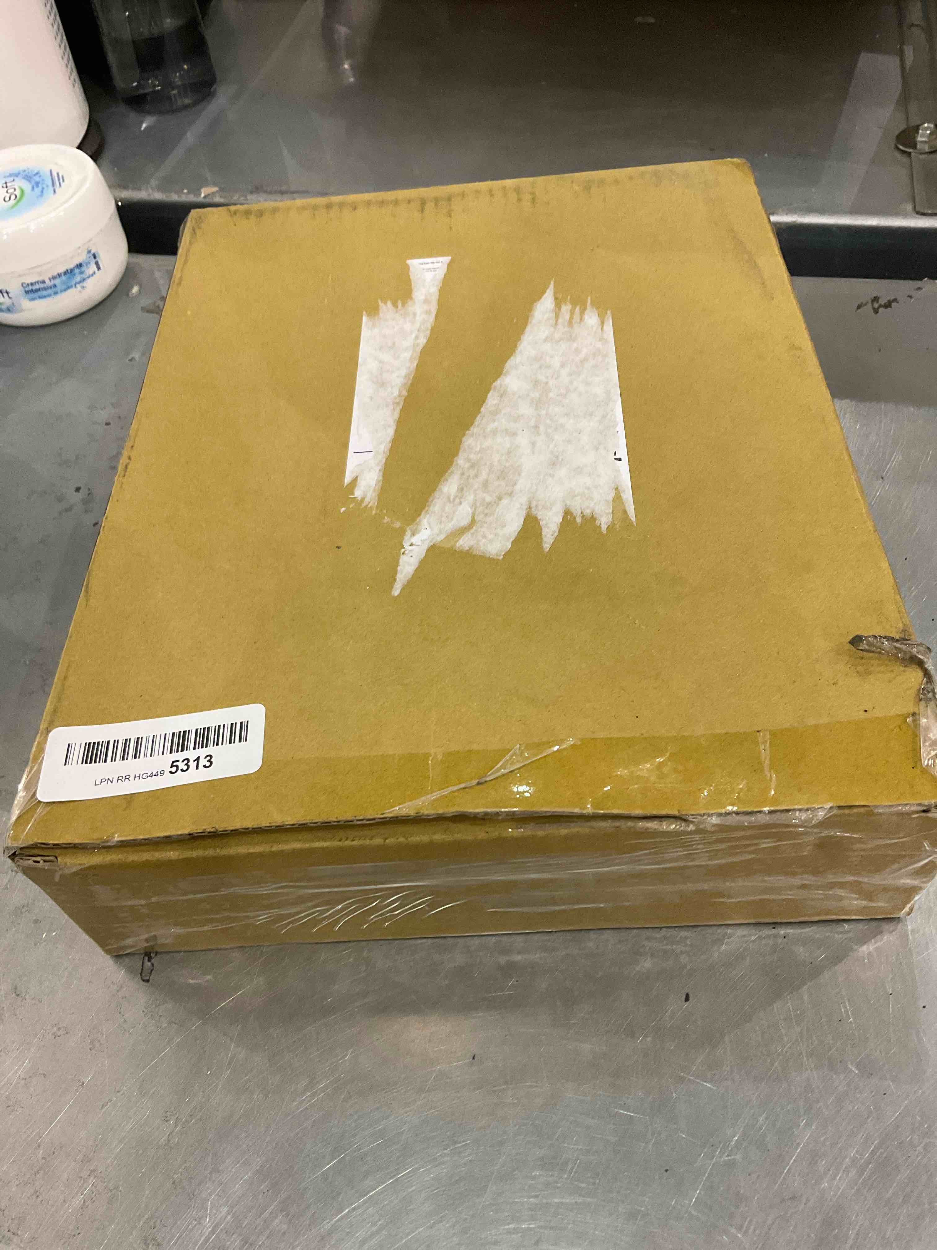https://s3.amazonaws.com/lotting-images-prod/bidfta/EXS00772936_1701459113167.jpeg