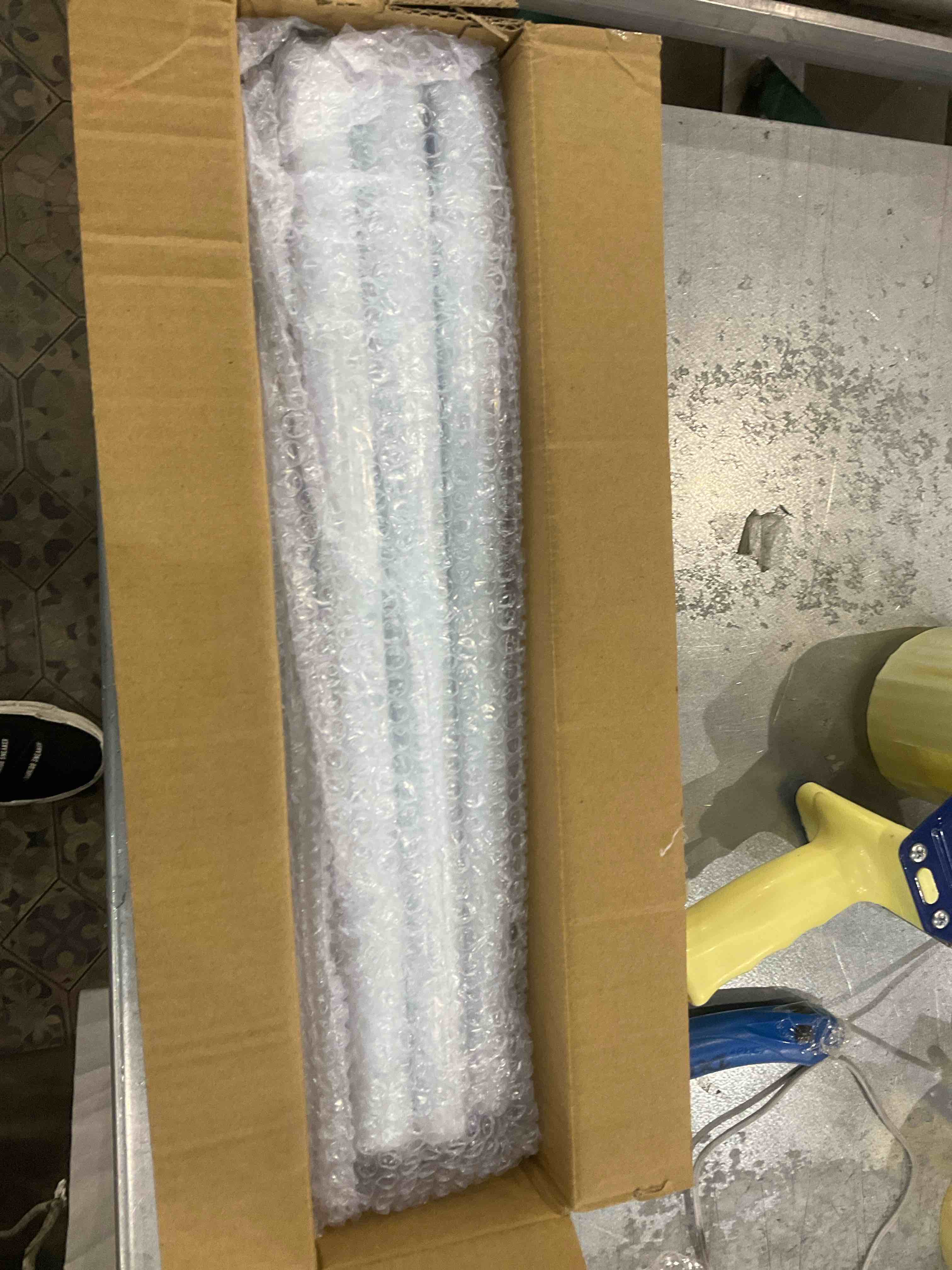 https://s3.amazonaws.com/lotting-images-prod/bidfta/EXS00773436_1701434385932.jpeg
