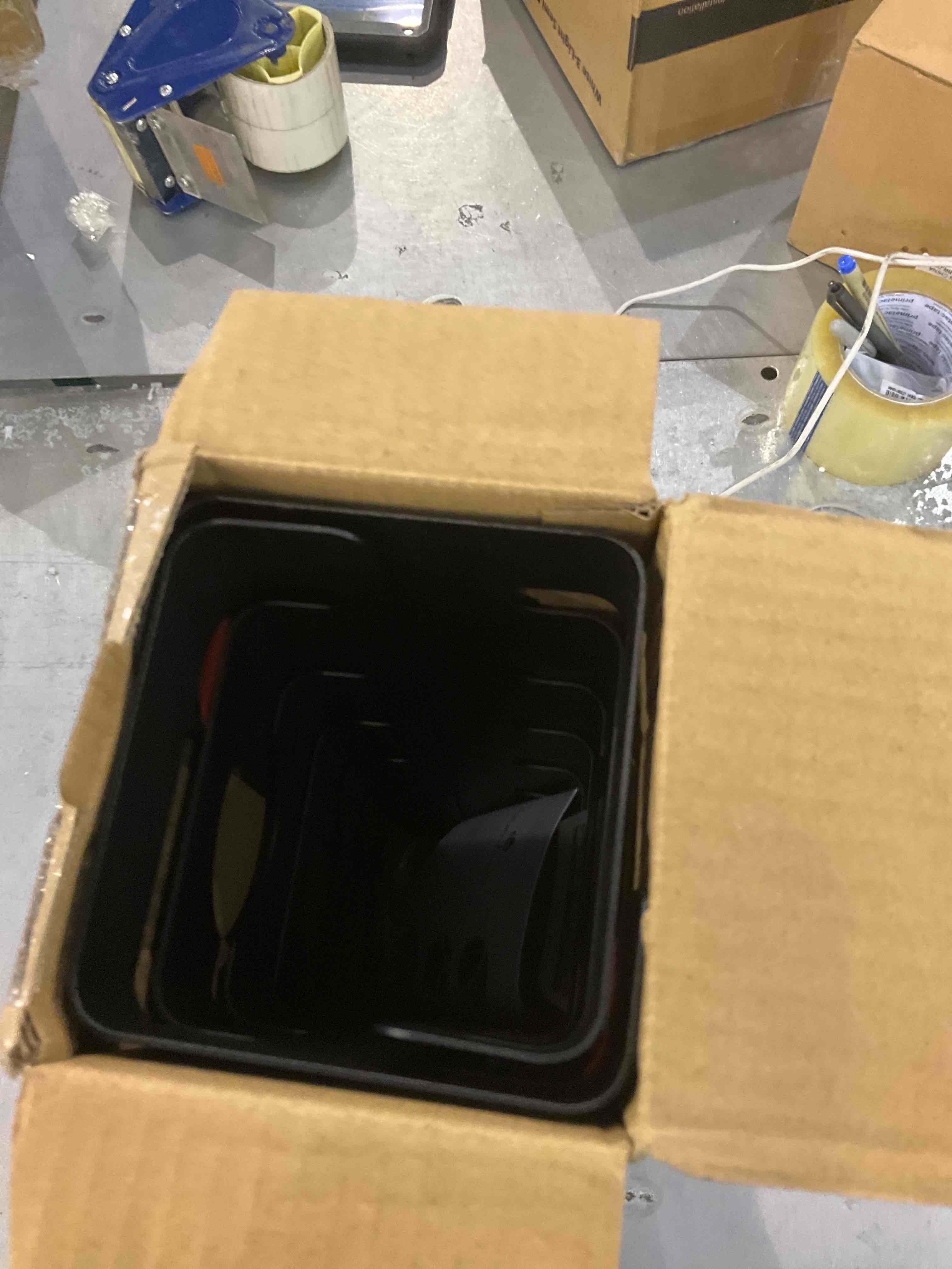 https://s3.amazonaws.com/lotting-images-prod/bidfta/EXS00773437_1701434496173.jpeg
