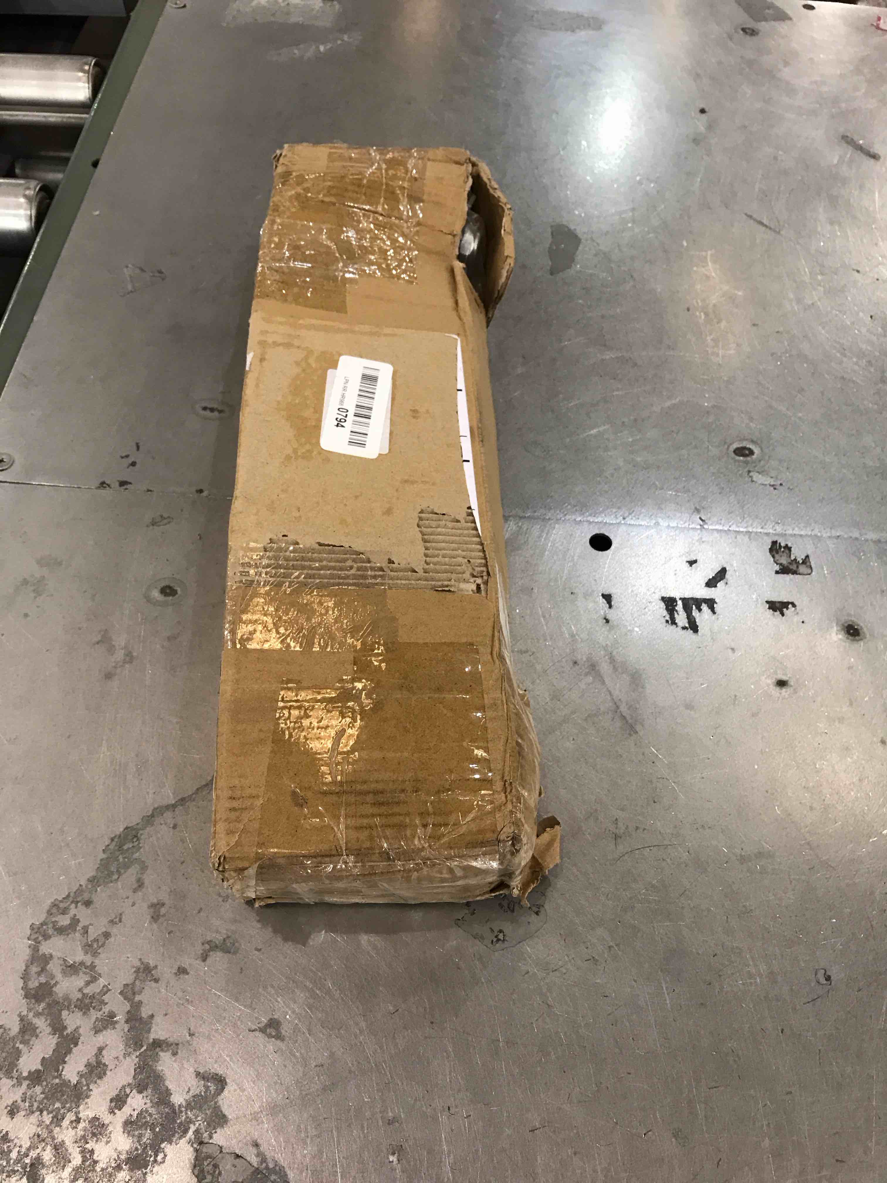 https://s3.amazonaws.com/lotting-images-prod/bidfta/EXS00773997_1705937630387.jpeg