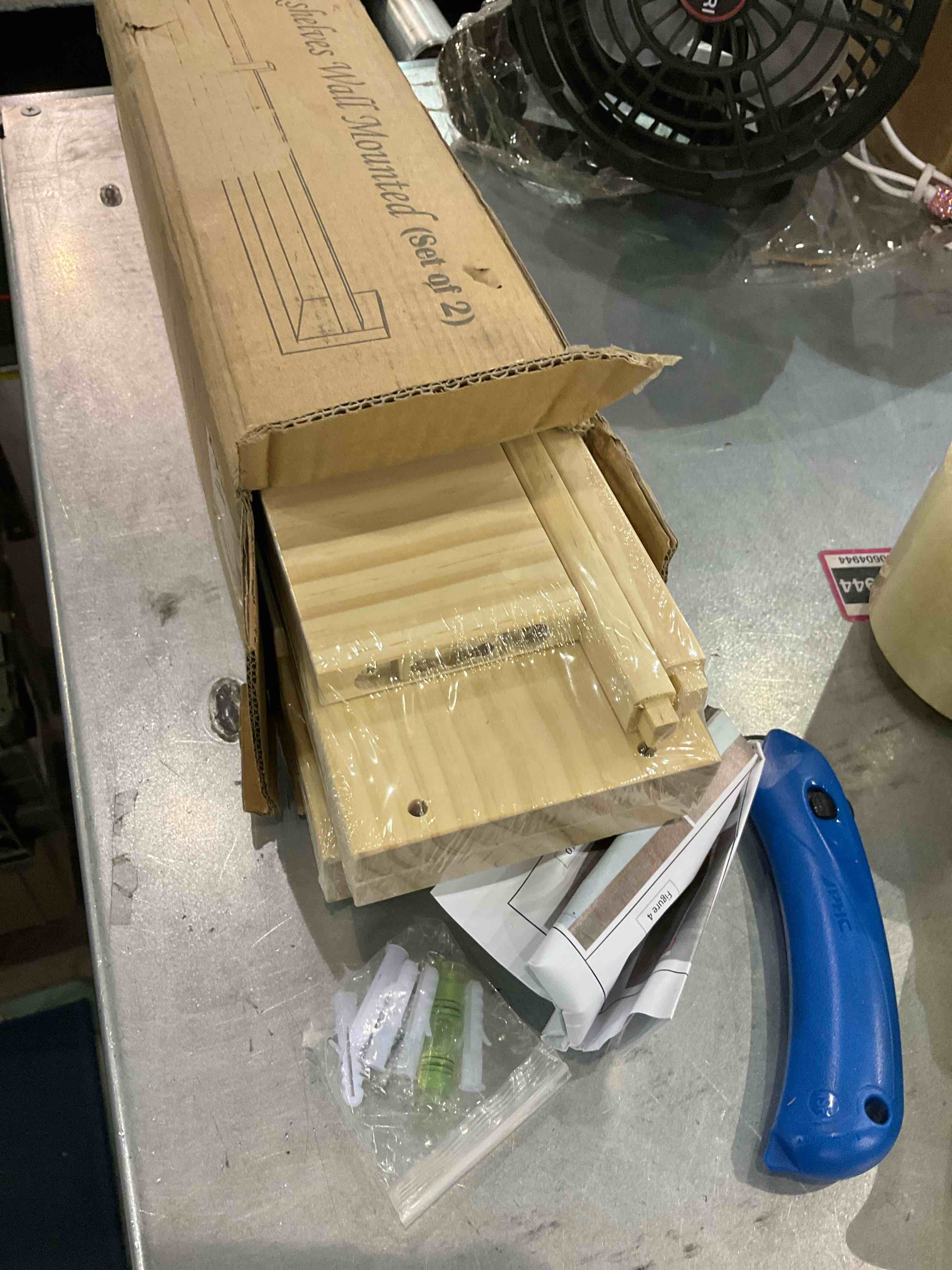 https://s3.amazonaws.com/lotting-images-prod/bidfta/EXS00774558_1701696851092.jpeg