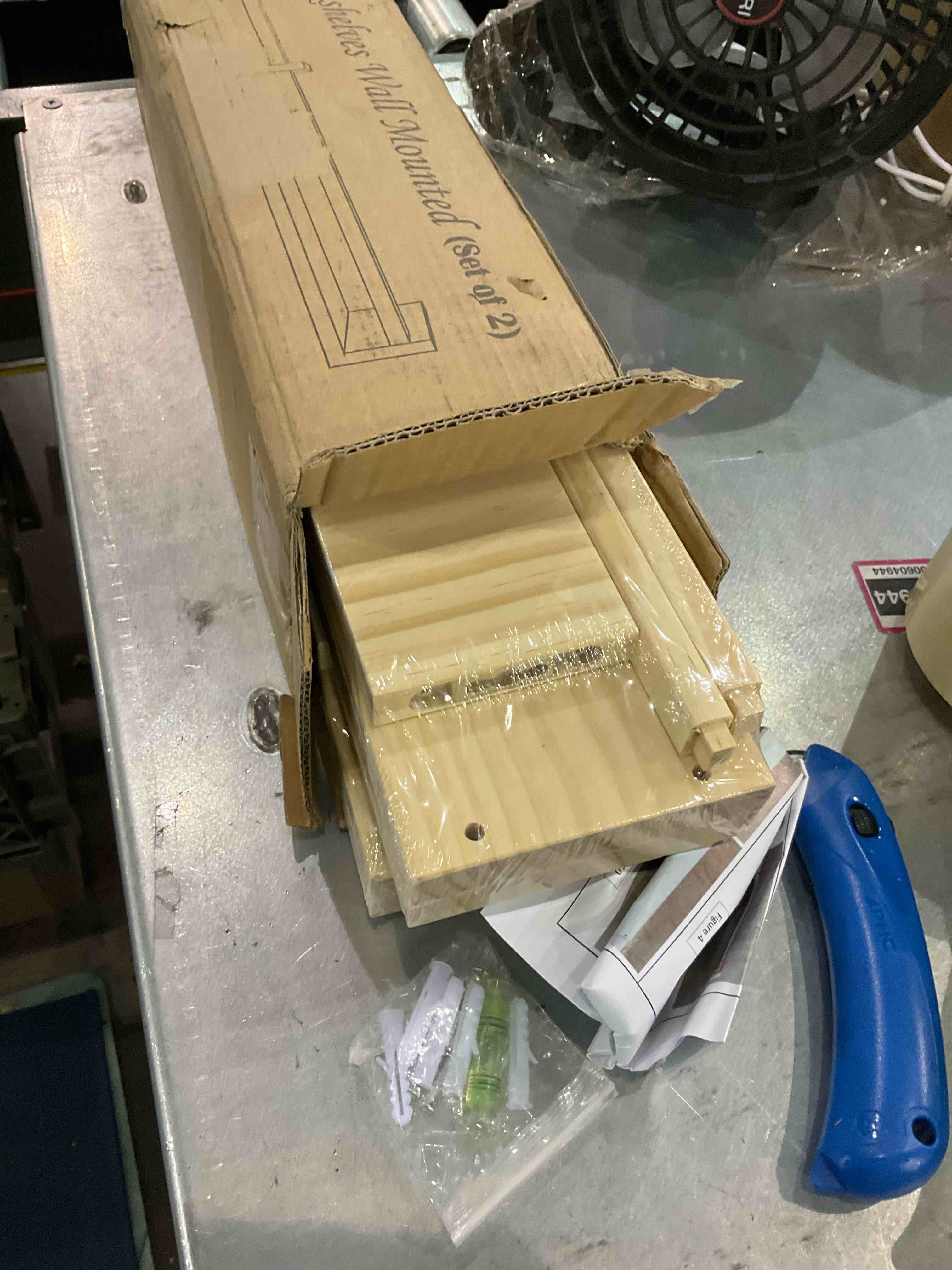 https://s3.amazonaws.com/lotting-images-prod/bidfta/EXS00774558_1701696853333.jpeg