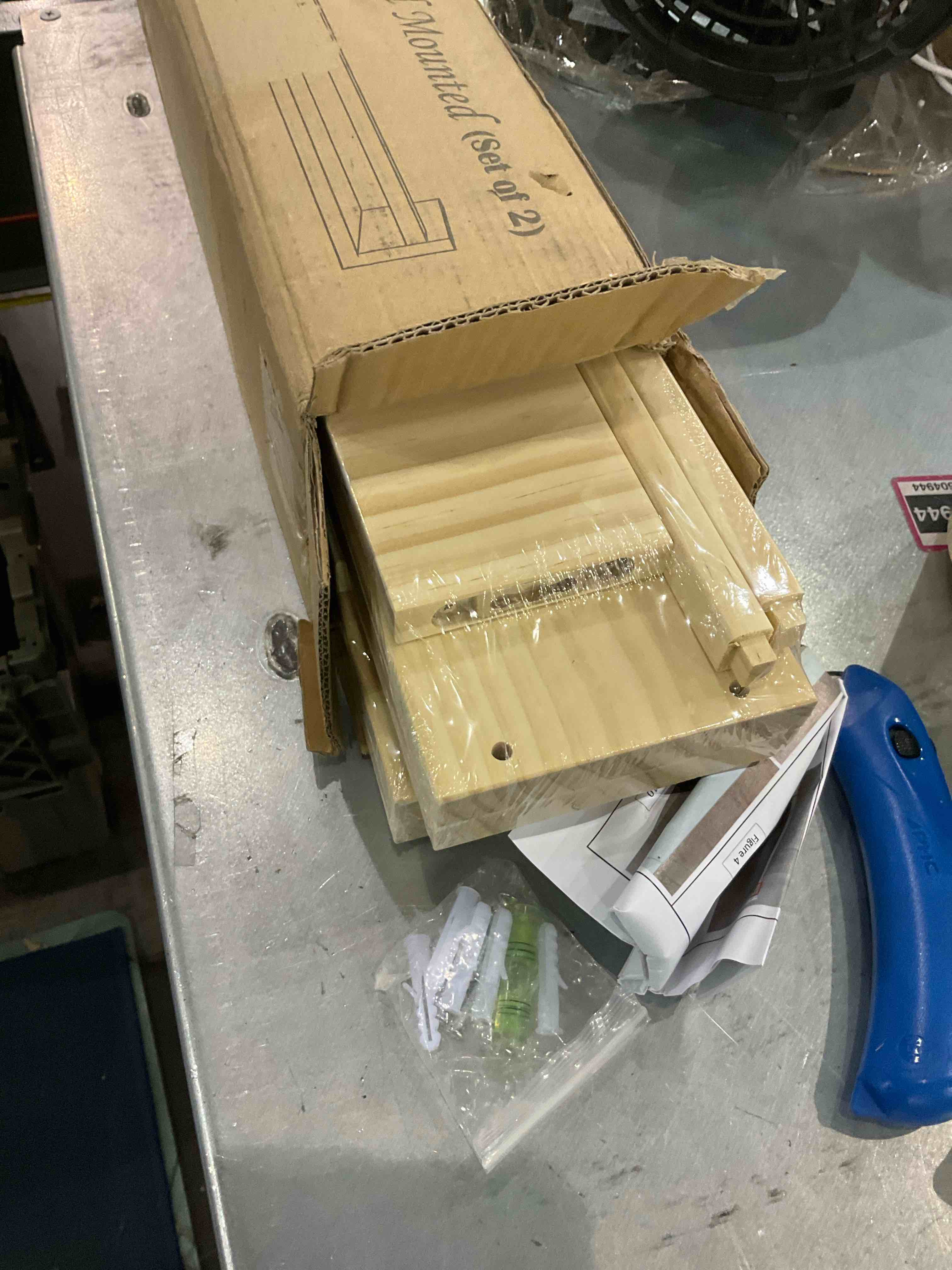 https://s3.amazonaws.com/lotting-images-prod/bidfta/EXS00774558_1701696855645.jpeg