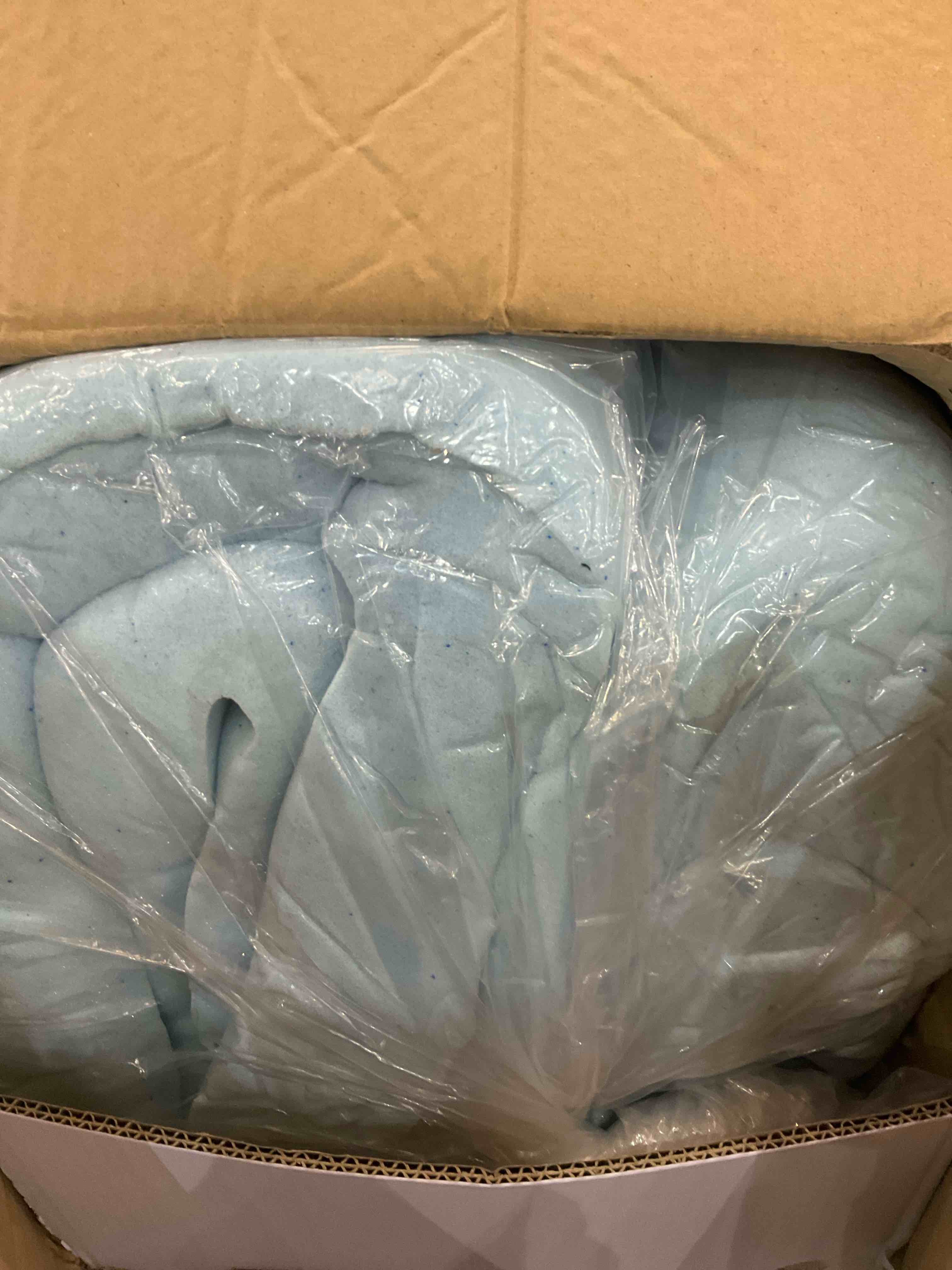https://s3.amazonaws.com/lotting-images-prod/bidfta/EXS00774675_1701806005168.jpeg