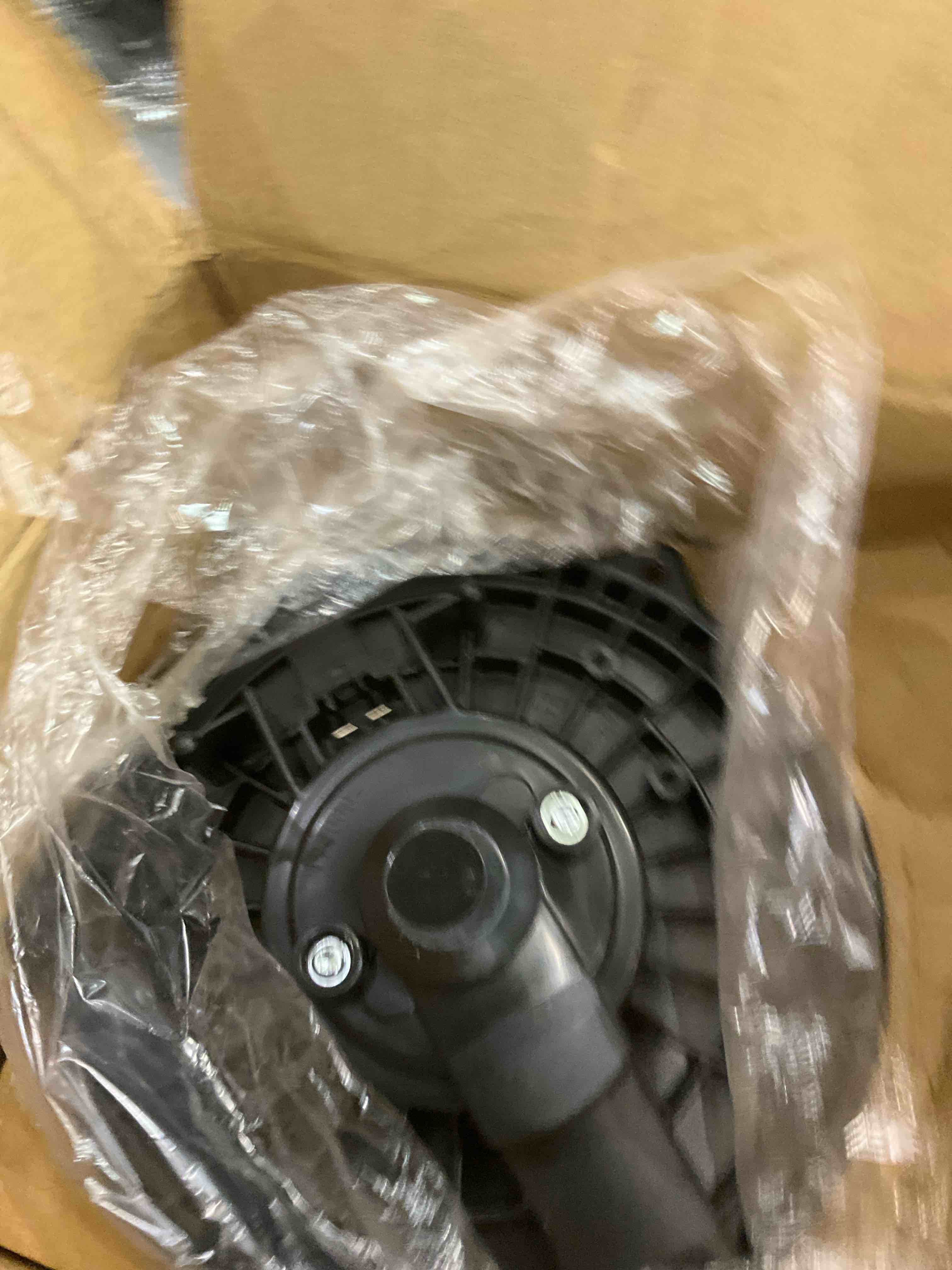 https://s3.amazonaws.com/lotting-images-prod/bidfta/EXS00774879_1701960164371.jpeg