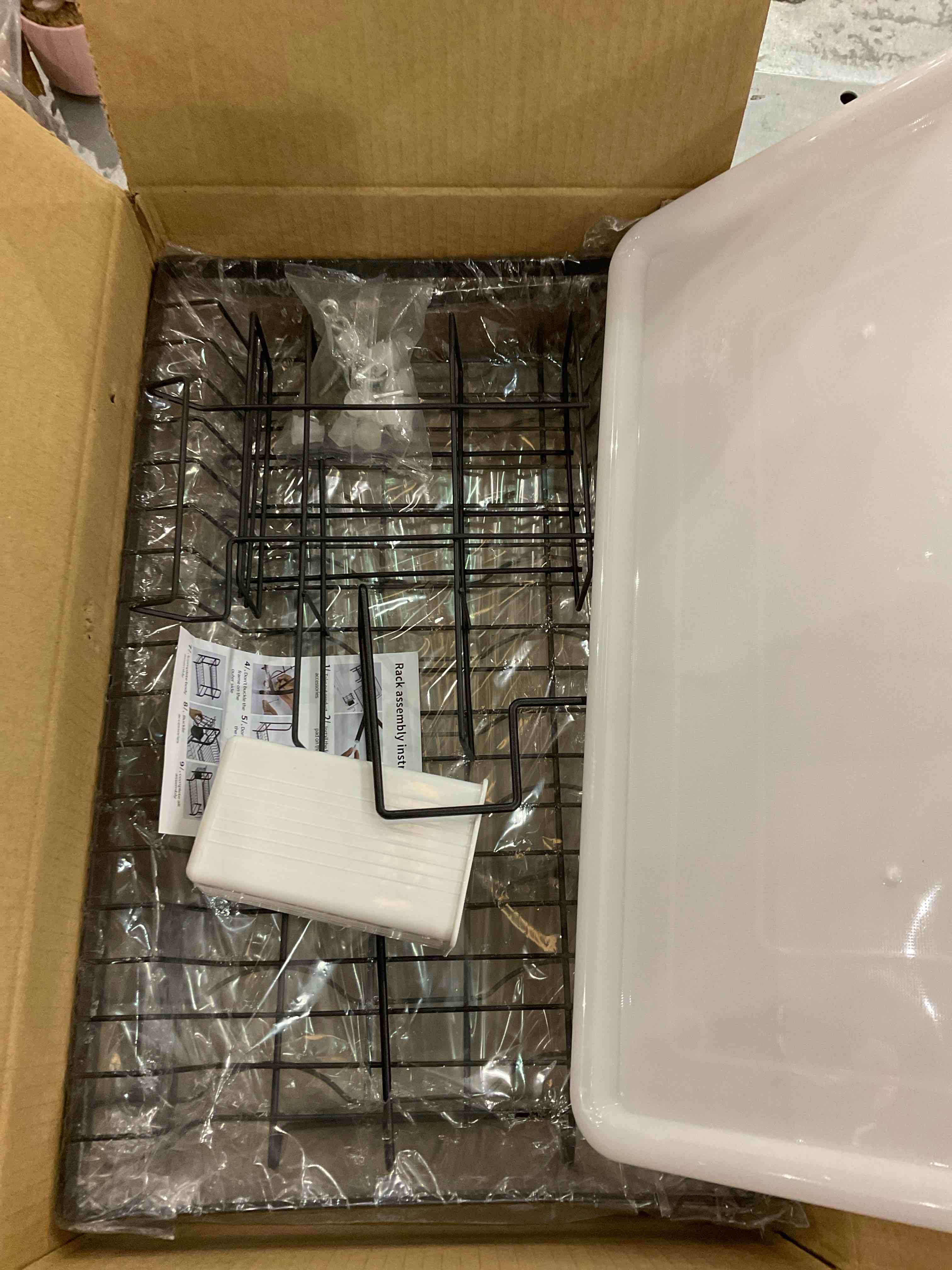 https://s3.amazonaws.com/lotting-images-prod/bidfta/EXS00775263_1702391331044.jpeg