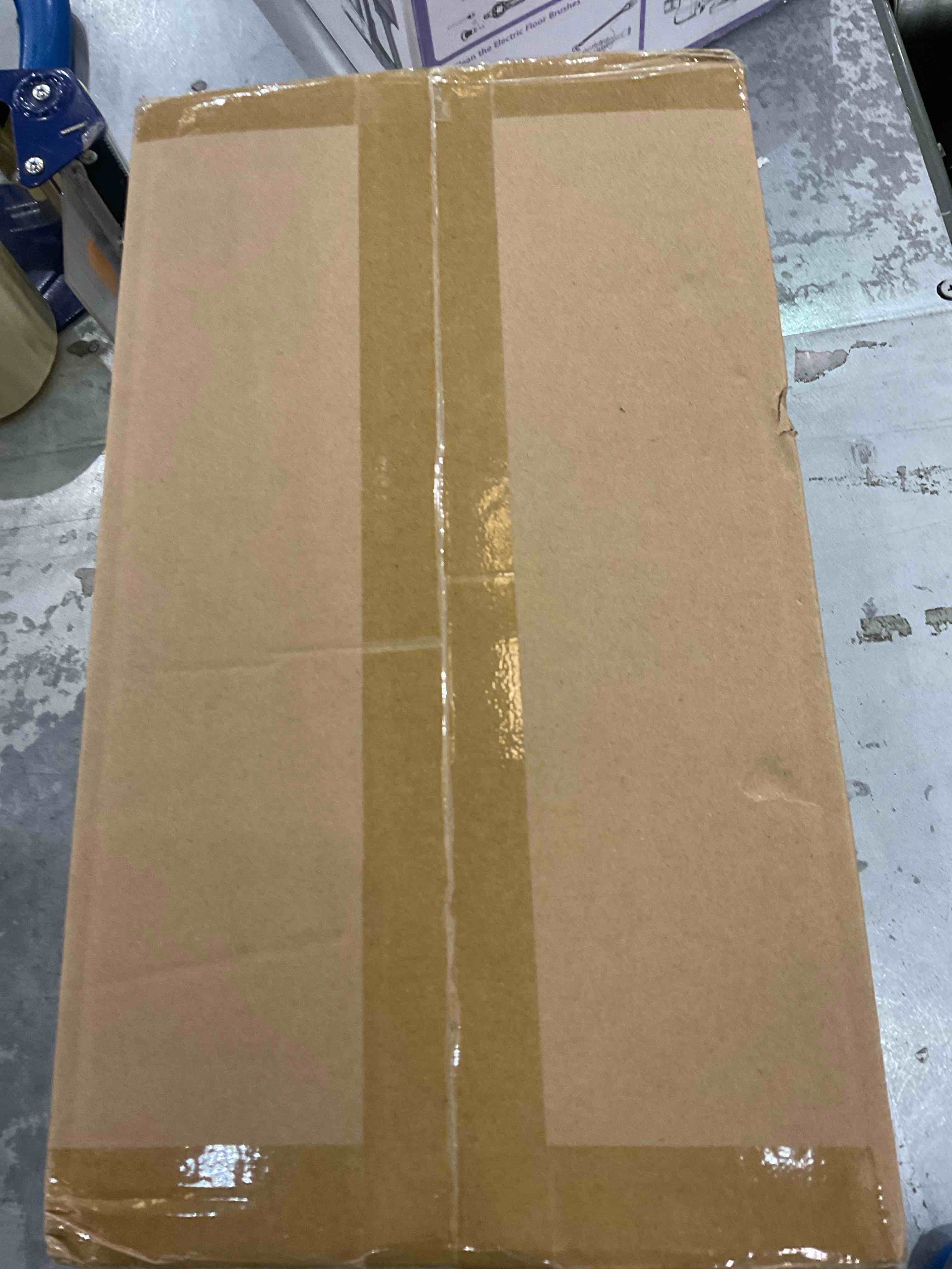 https://s3.amazonaws.com/lotting-images-prod/bidfta/EXS00775292_1702395915803.jpeg