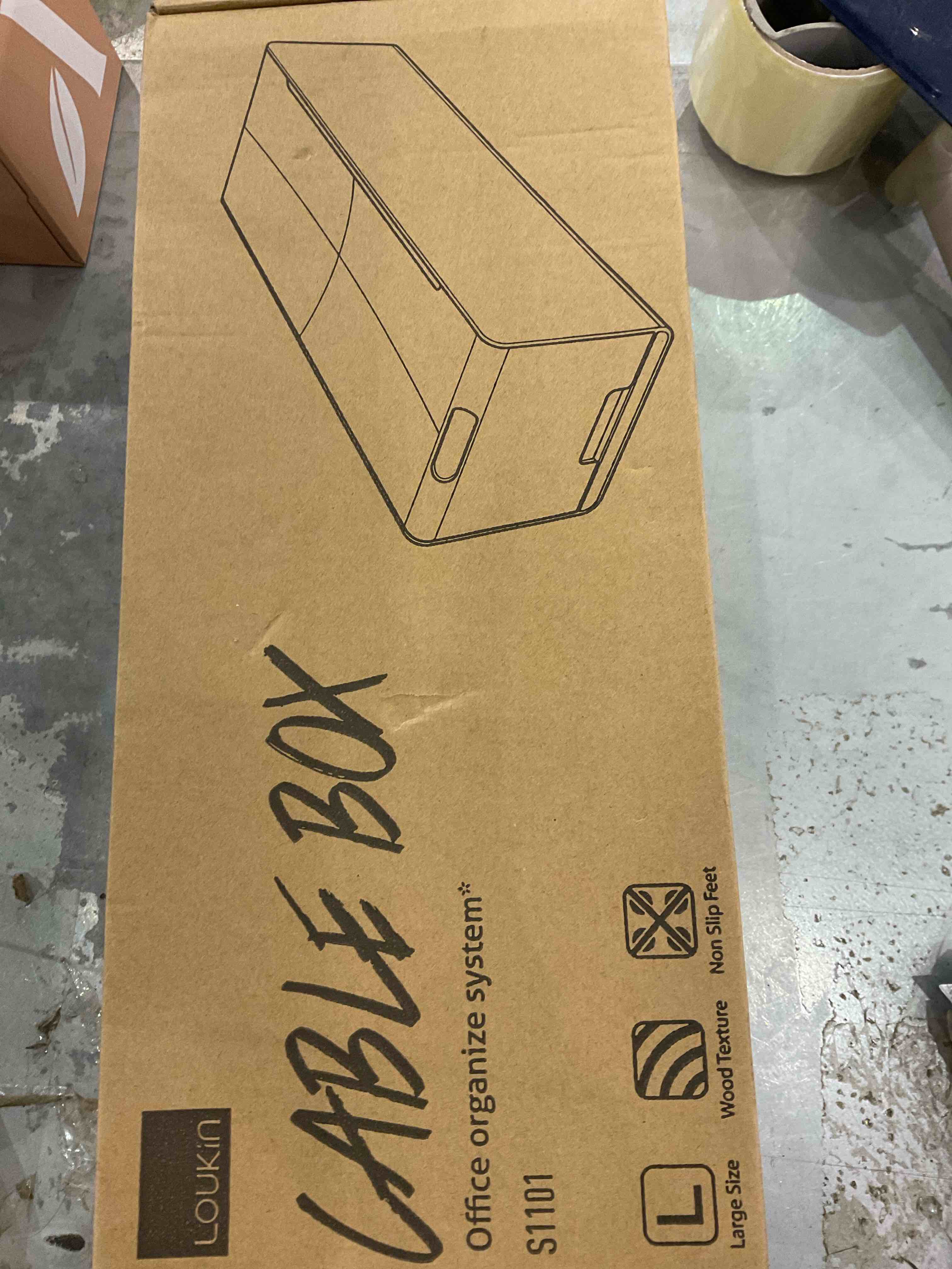 https://s3.amazonaws.com/lotting-images-prod/bidfta/EXS00775405_1702475703559.jpeg