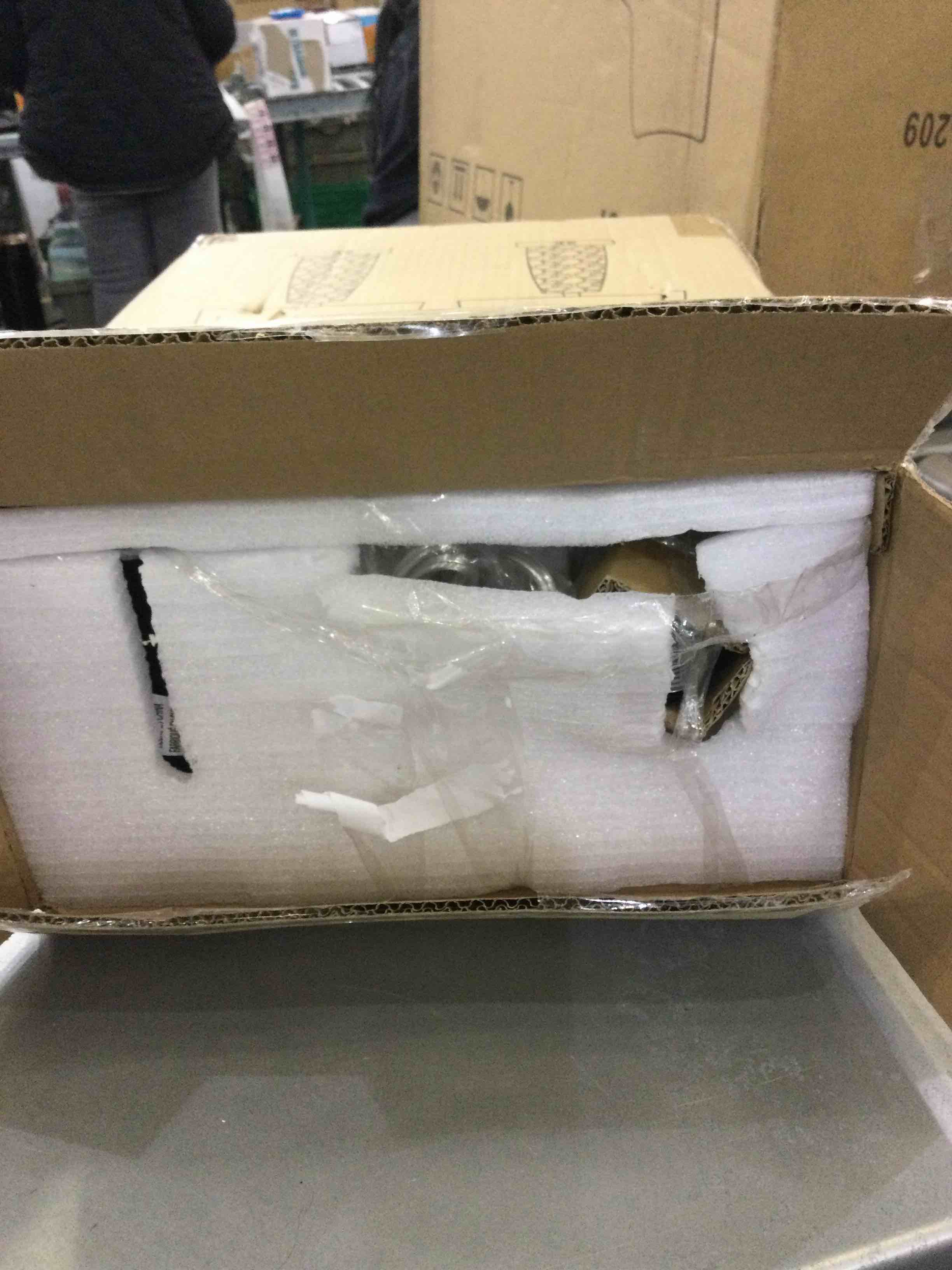 https://s3.amazonaws.com/lotting-images-prod/bidfta/EXS00775617_1702579269326.jpeg