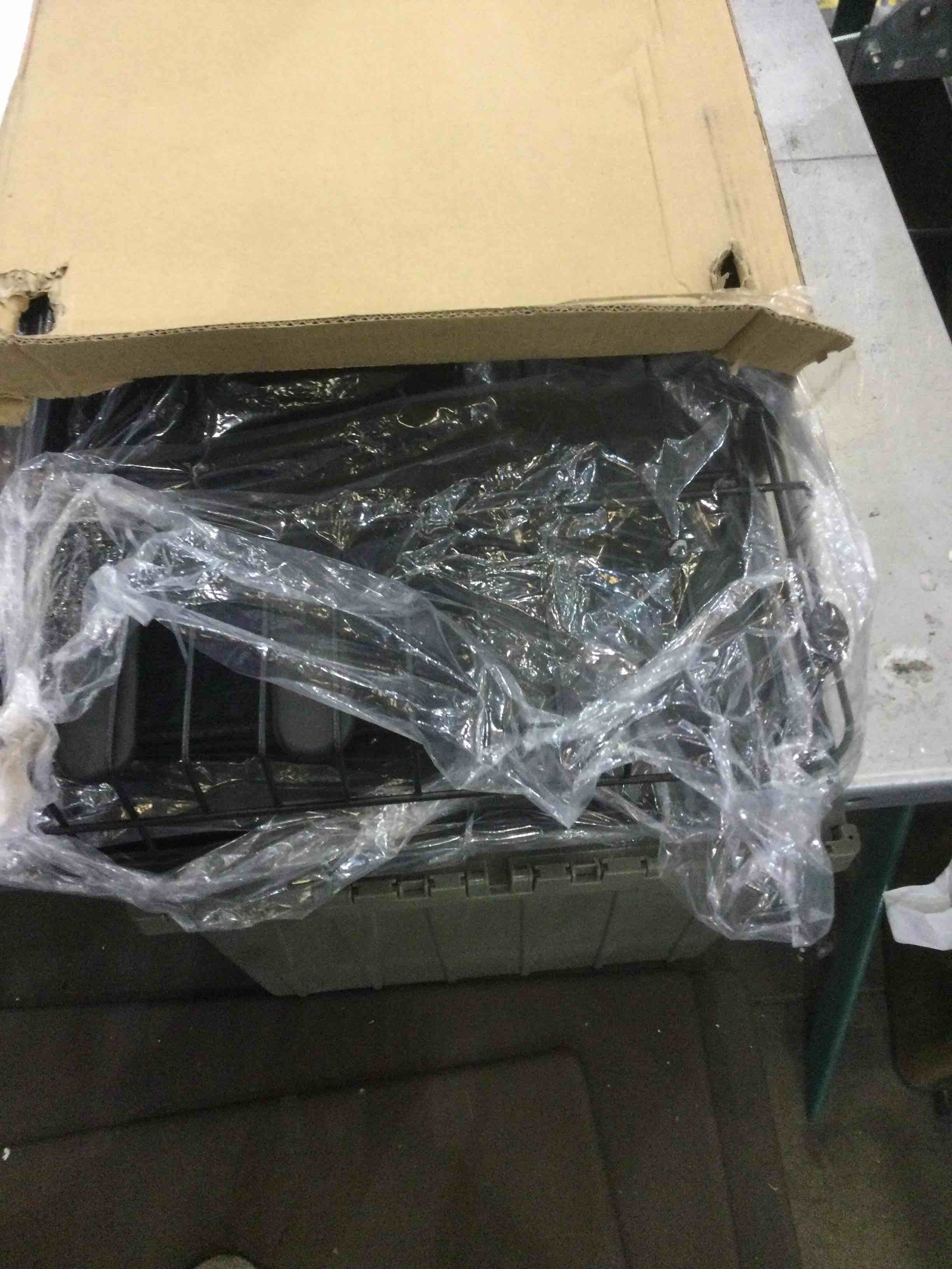 https://s3.amazonaws.com/lotting-images-prod/bidfta/EXS00775966_1702916563514.jpeg