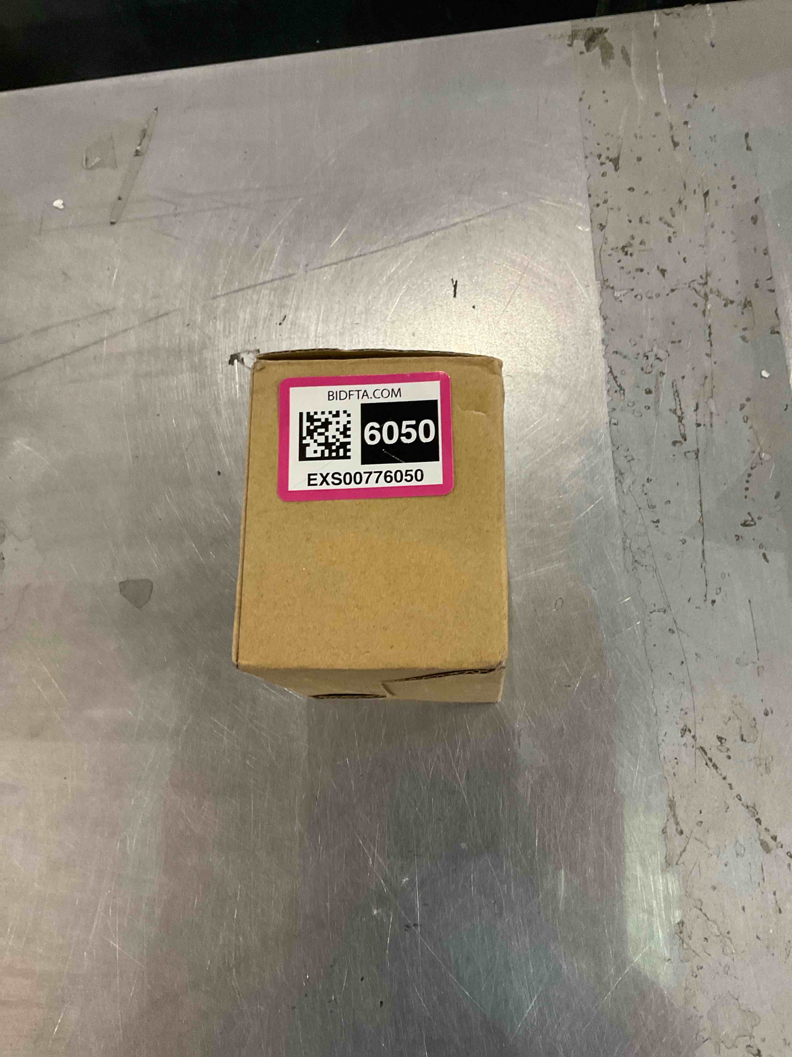 https://s3.amazonaws.com/lotting-images-prod/bidfta/EXS00776050_1701781960656.jpeg