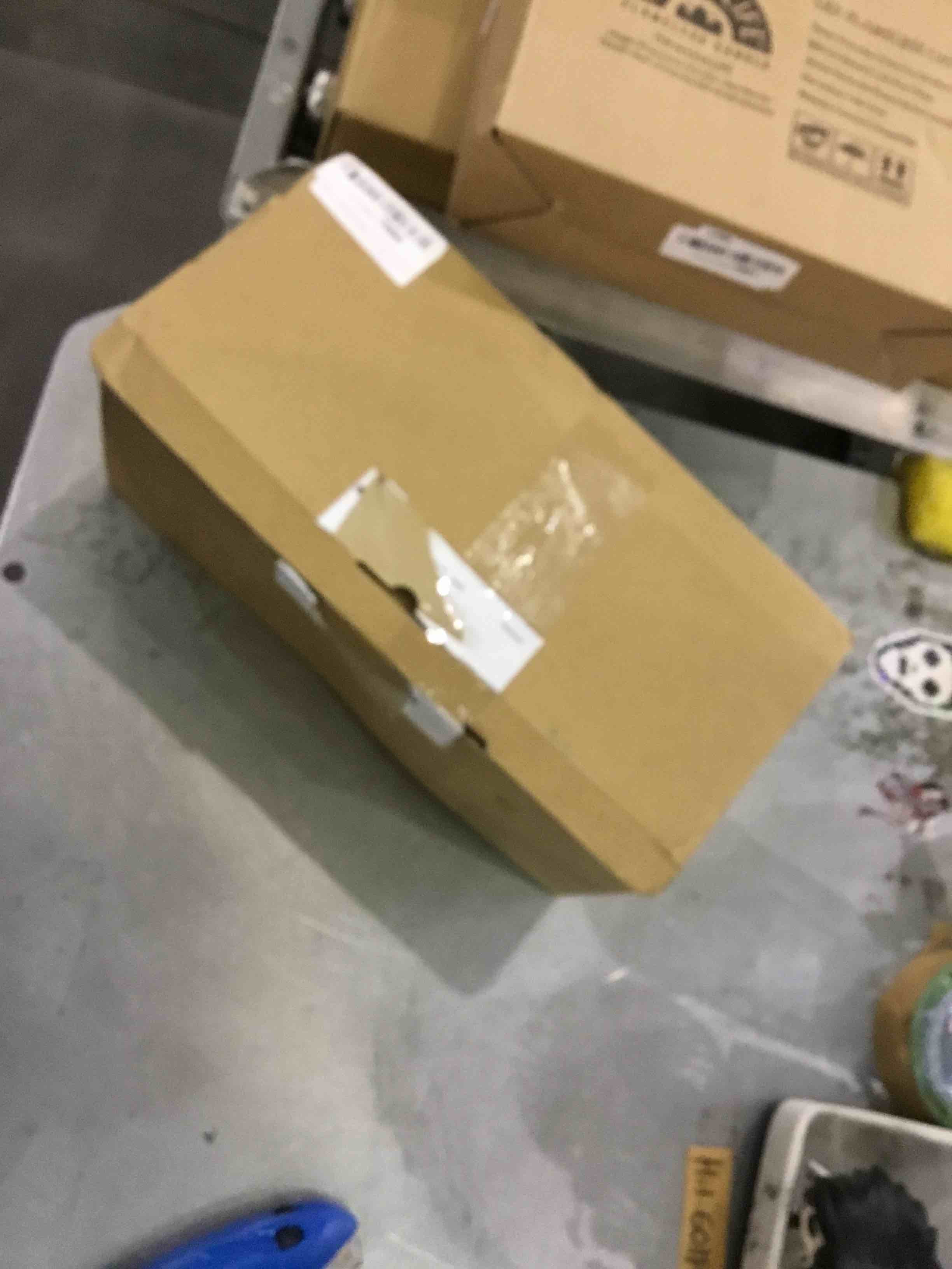 https://s3.amazonaws.com/lotting-images-prod/bidfta/EXS00776525_1701790360102.jpeg