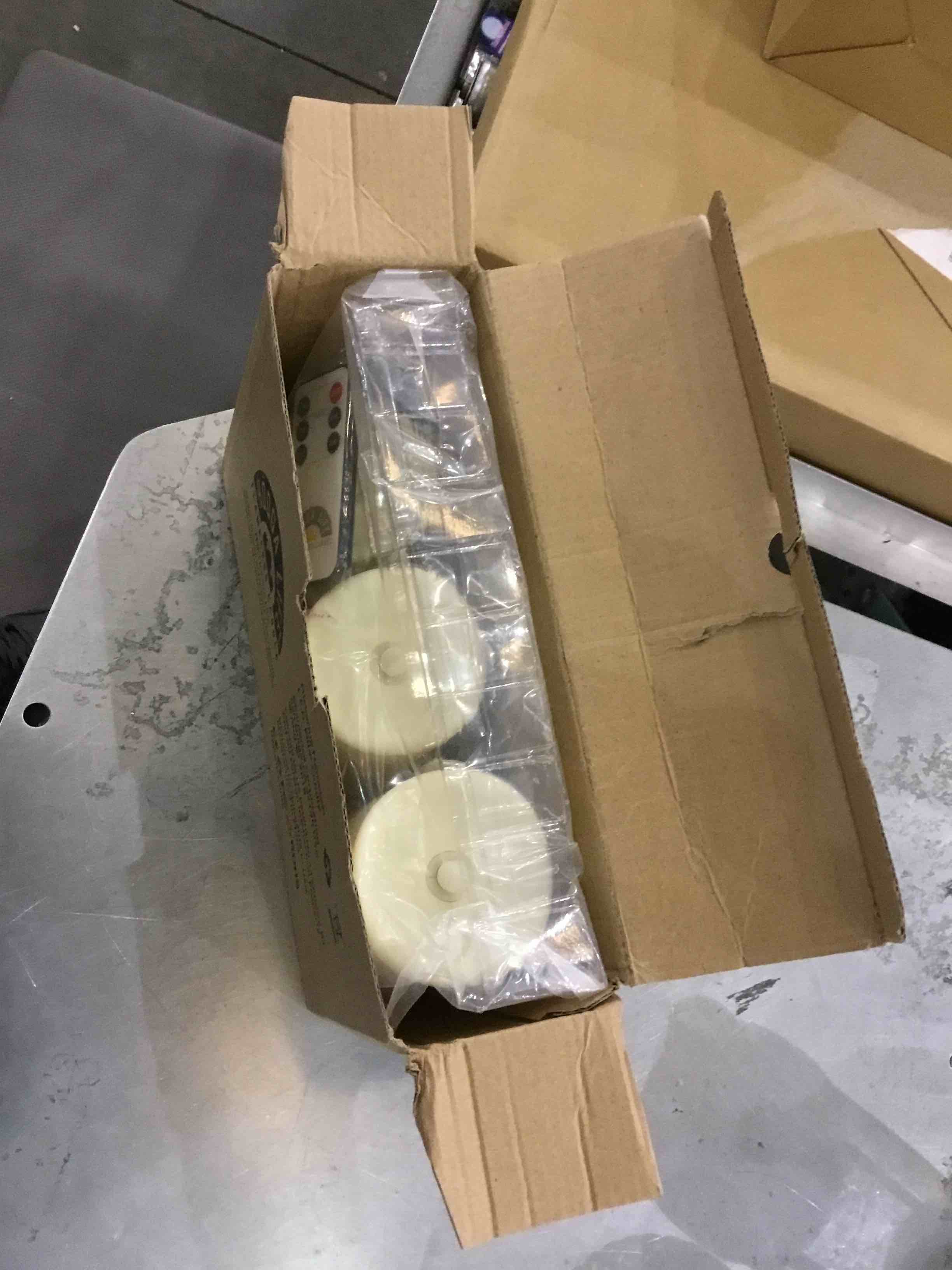 https://s3.amazonaws.com/lotting-images-prod/bidfta/EXS00776527_1701790419402.jpeg