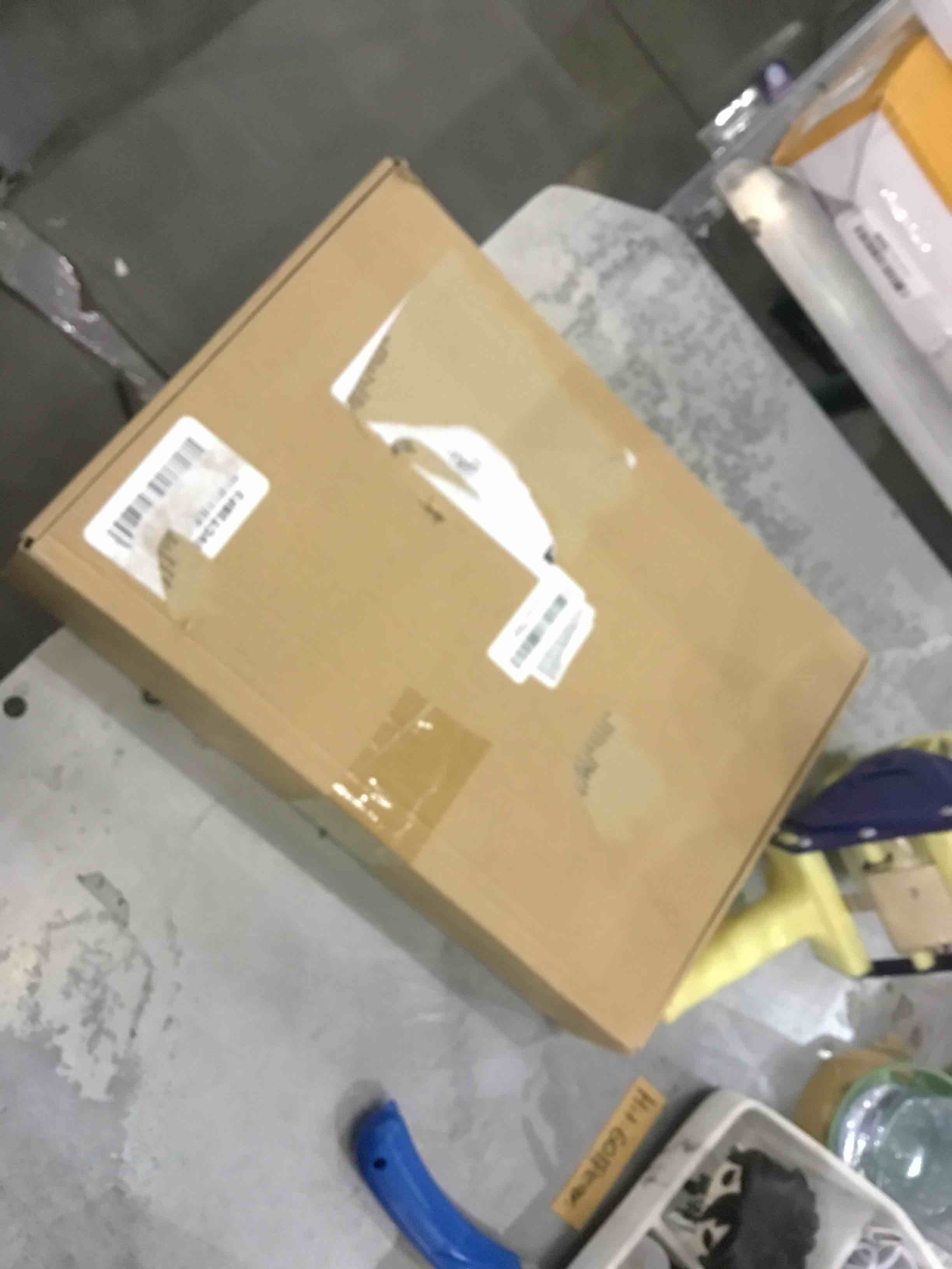 https://s3.amazonaws.com/lotting-images-prod/bidfta/EXS00776530_1701790827746.jpeg