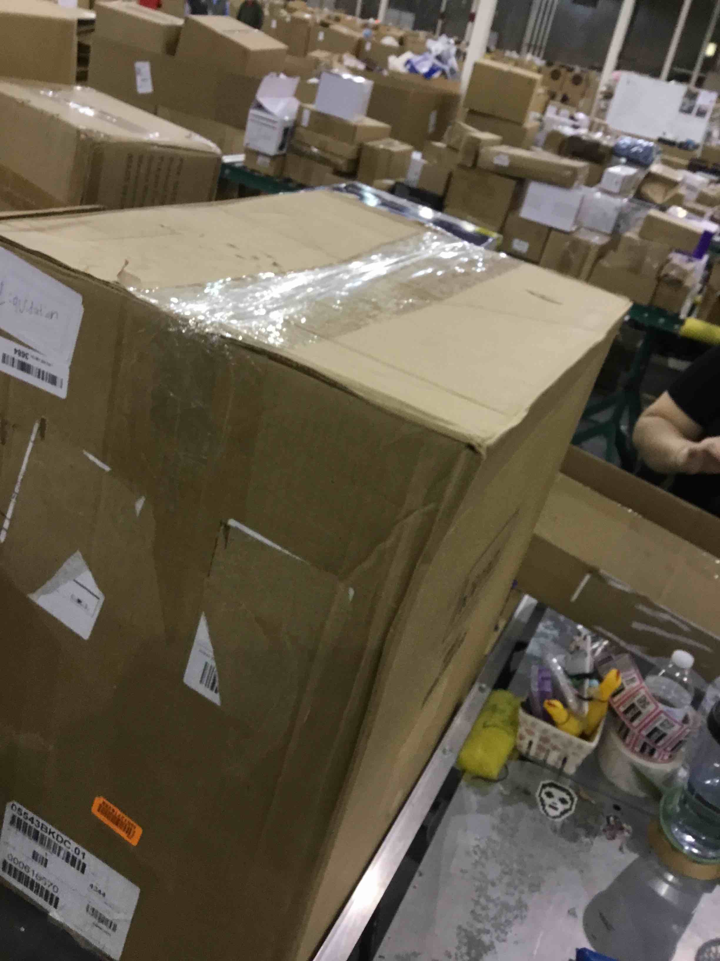 https://s3.amazonaws.com/lotting-images-prod/bidfta/EXS00776629_1701868890973.jpeg