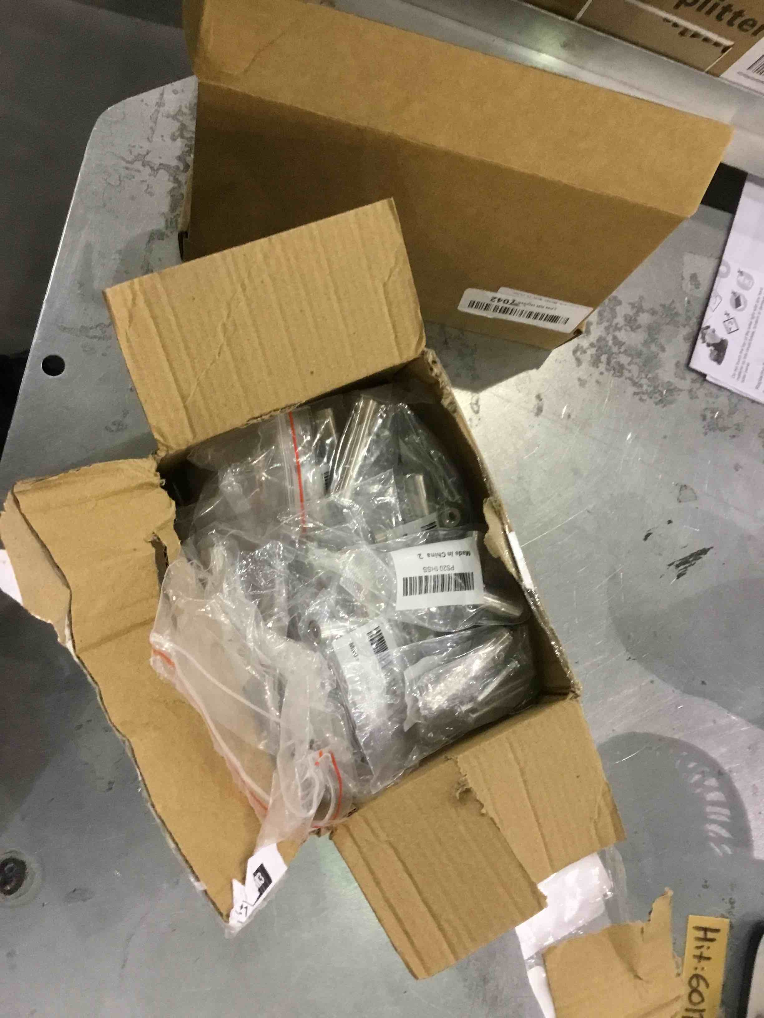 https://s3.amazonaws.com/lotting-images-prod/bidfta/EXS00776655_1701870912031.jpeg