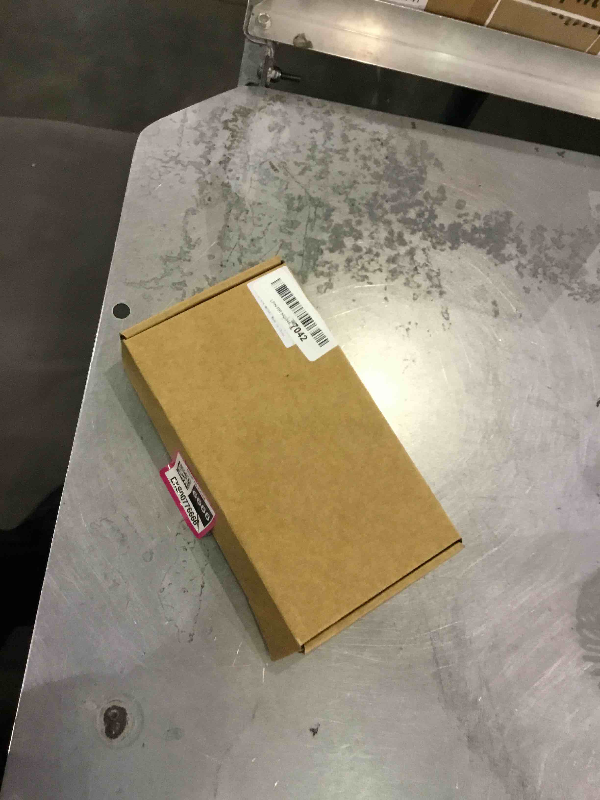 https://s3.amazonaws.com/lotting-images-prod/bidfta/EXS00776666_1701871006197.jpeg