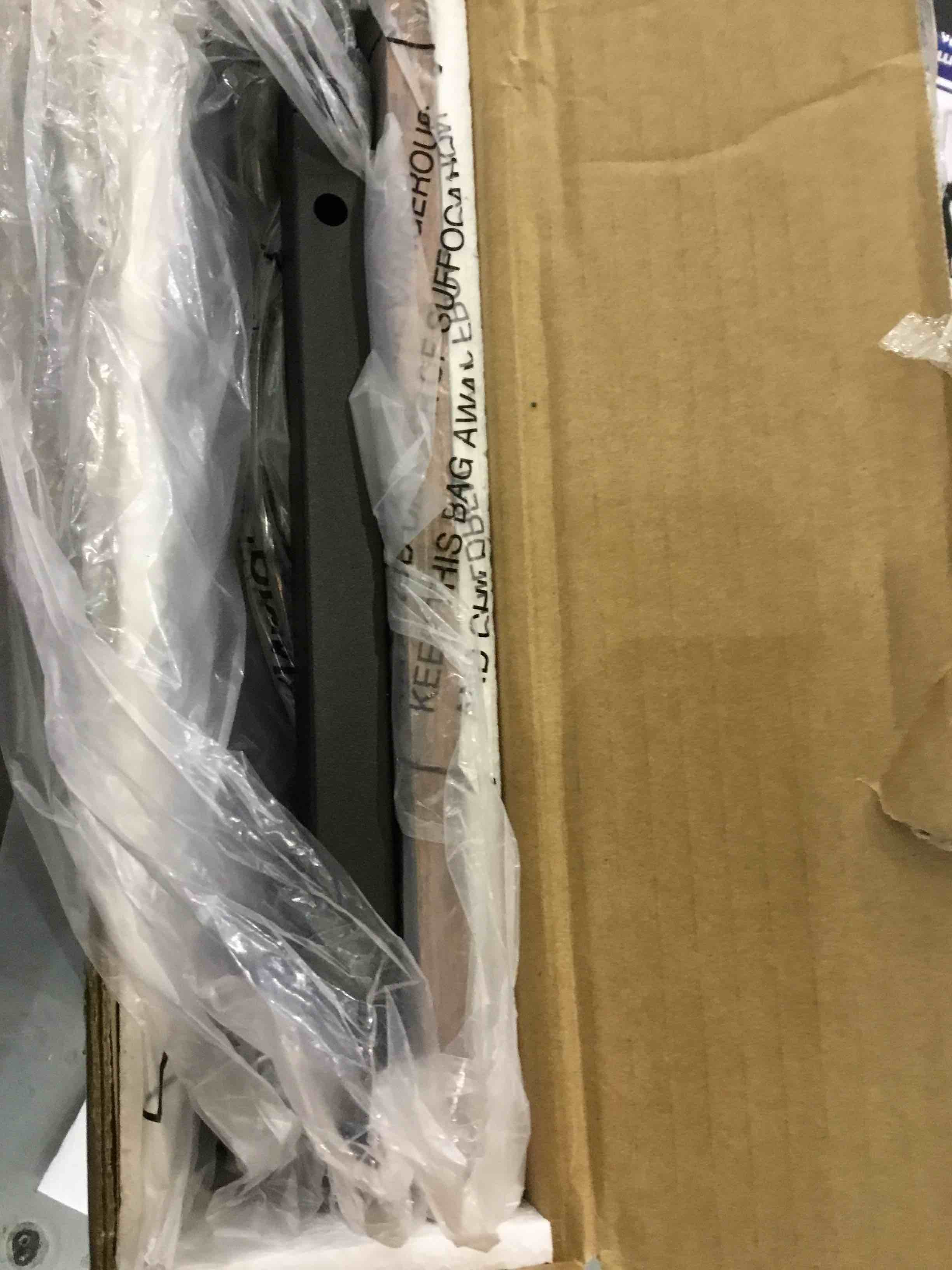 https://s3.amazonaws.com/lotting-images-prod/bidfta/EXS00776833_1701890940166.jpeg