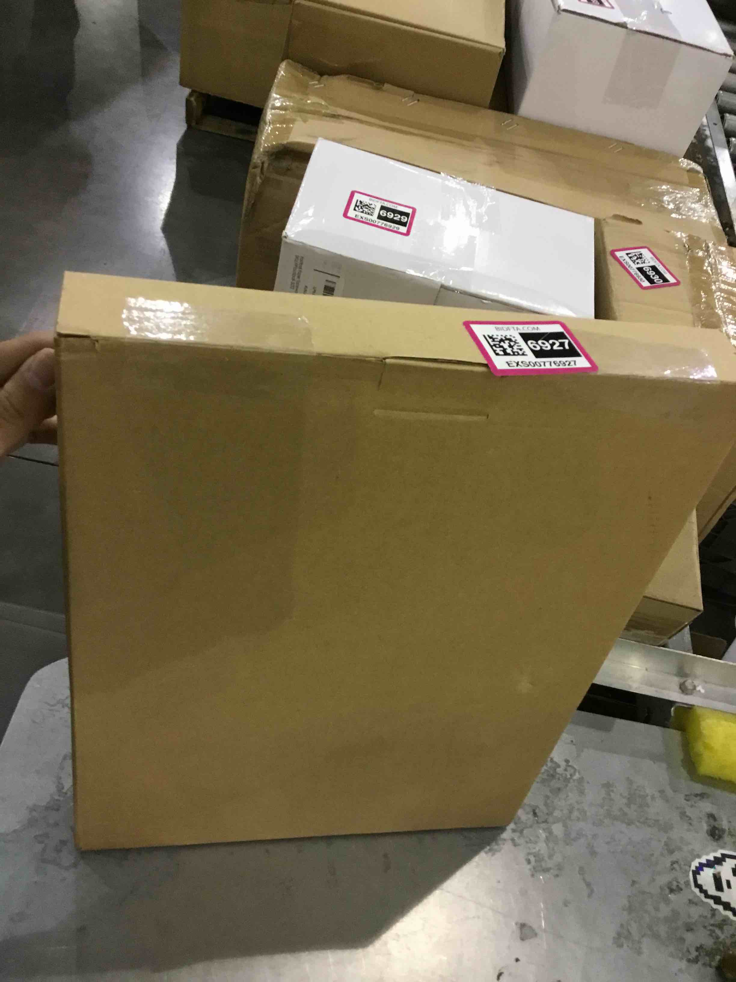 https://s3.amazonaws.com/lotting-images-prod/bidfta/EXS00776927_1701955154577.jpeg
