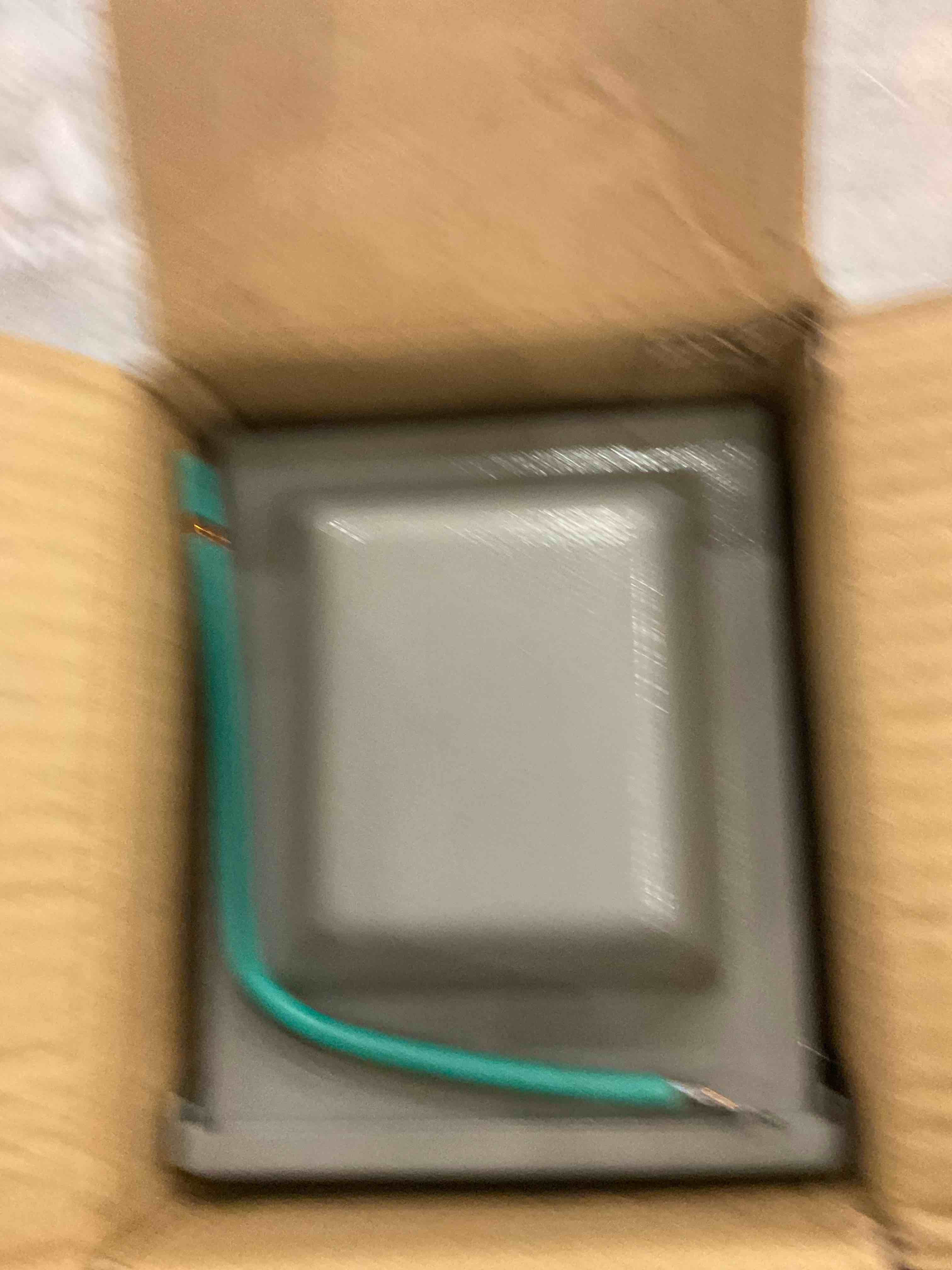 https://s3.amazonaws.com/lotting-images-prod/bidfta/EXS00777385_1701978957249.jpeg