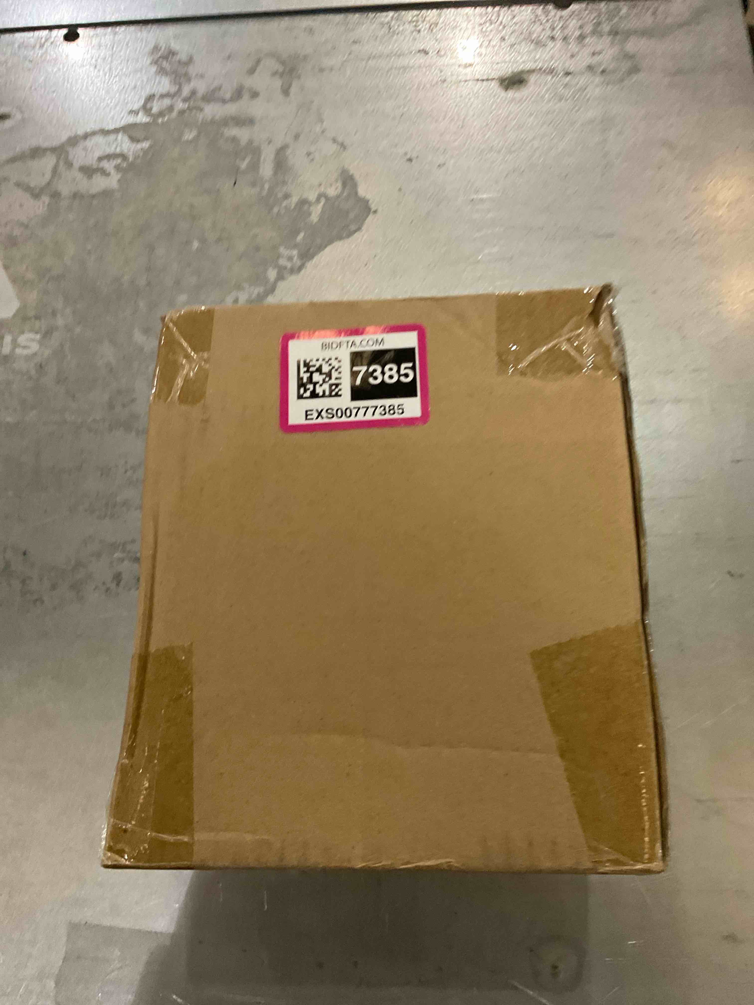 https://s3.amazonaws.com/lotting-images-prod/bidfta/EXS00777385_1701978981705.jpeg