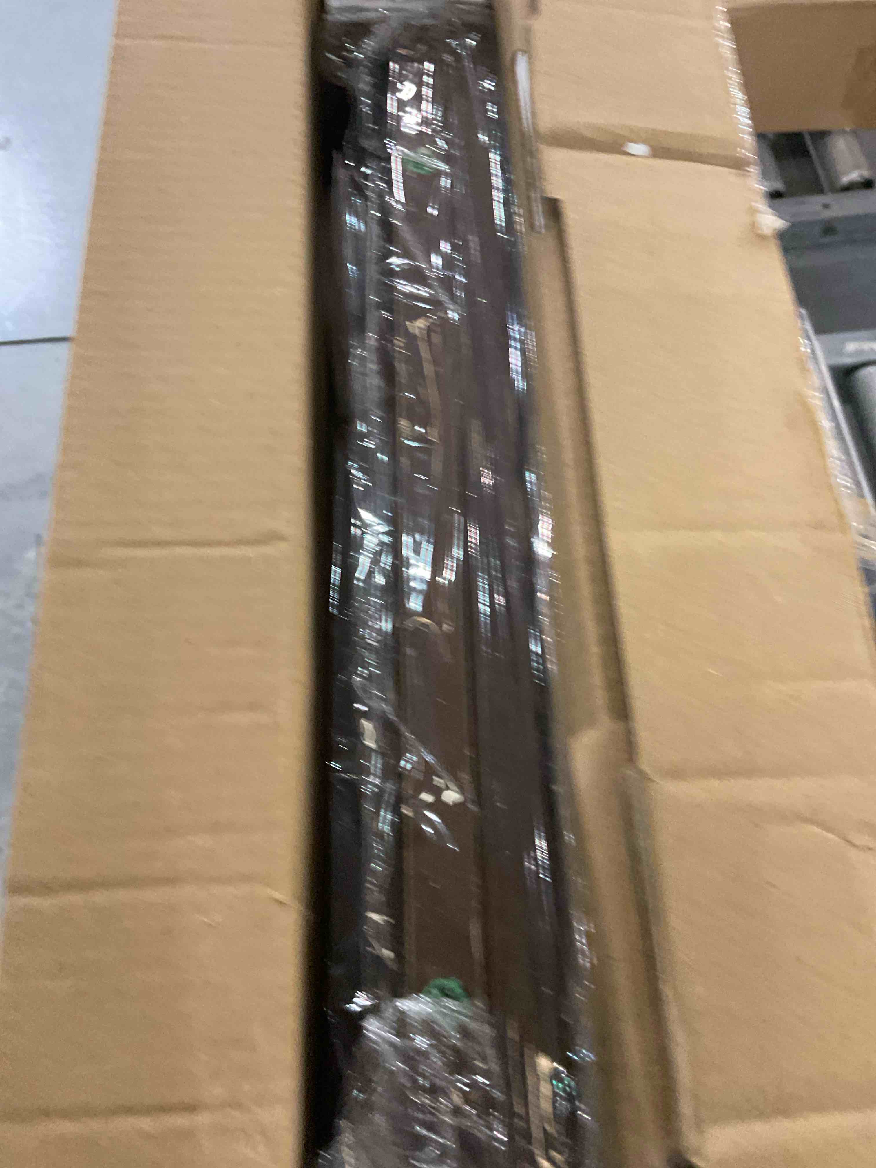 https://s3.amazonaws.com/lotting-images-prod/bidfta/EXS00777391_1701979445707.jpeg