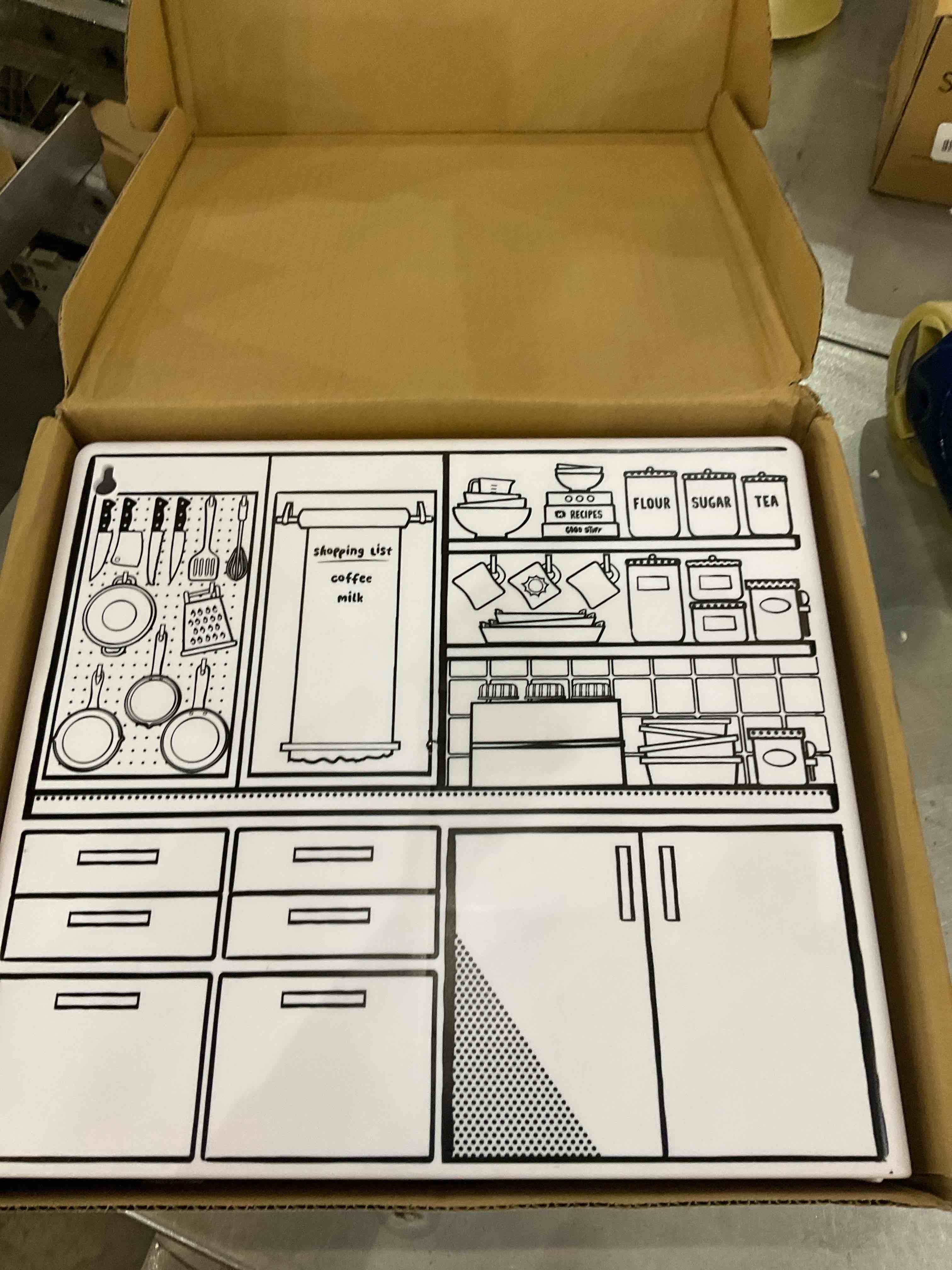 https://s3.amazonaws.com/lotting-images-prod/bidfta/EXS00777720_1701978759806.jpeg