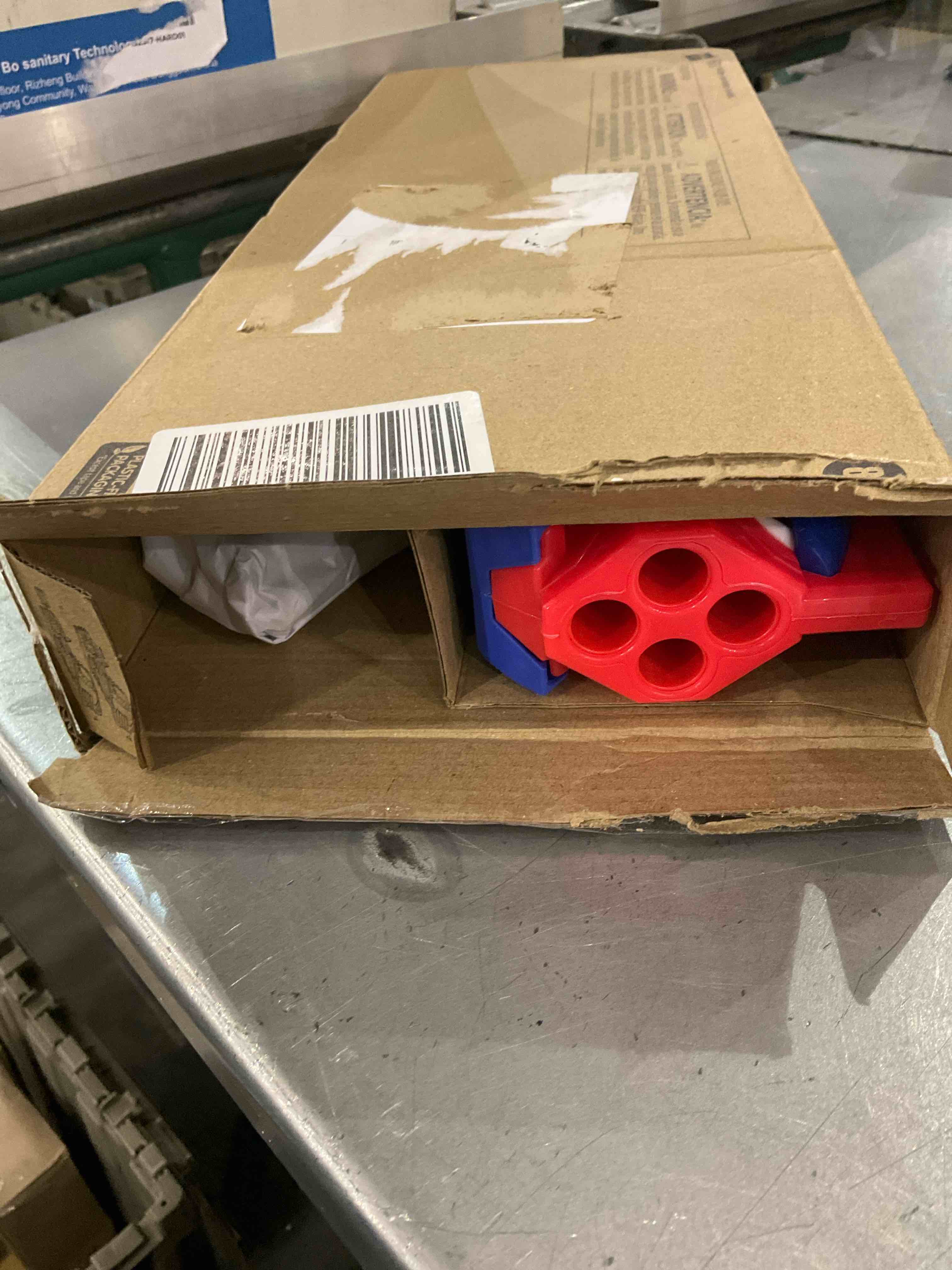https://s3.amazonaws.com/lotting-images-prod/bidfta/EXS00777763_1702042265222.jpeg