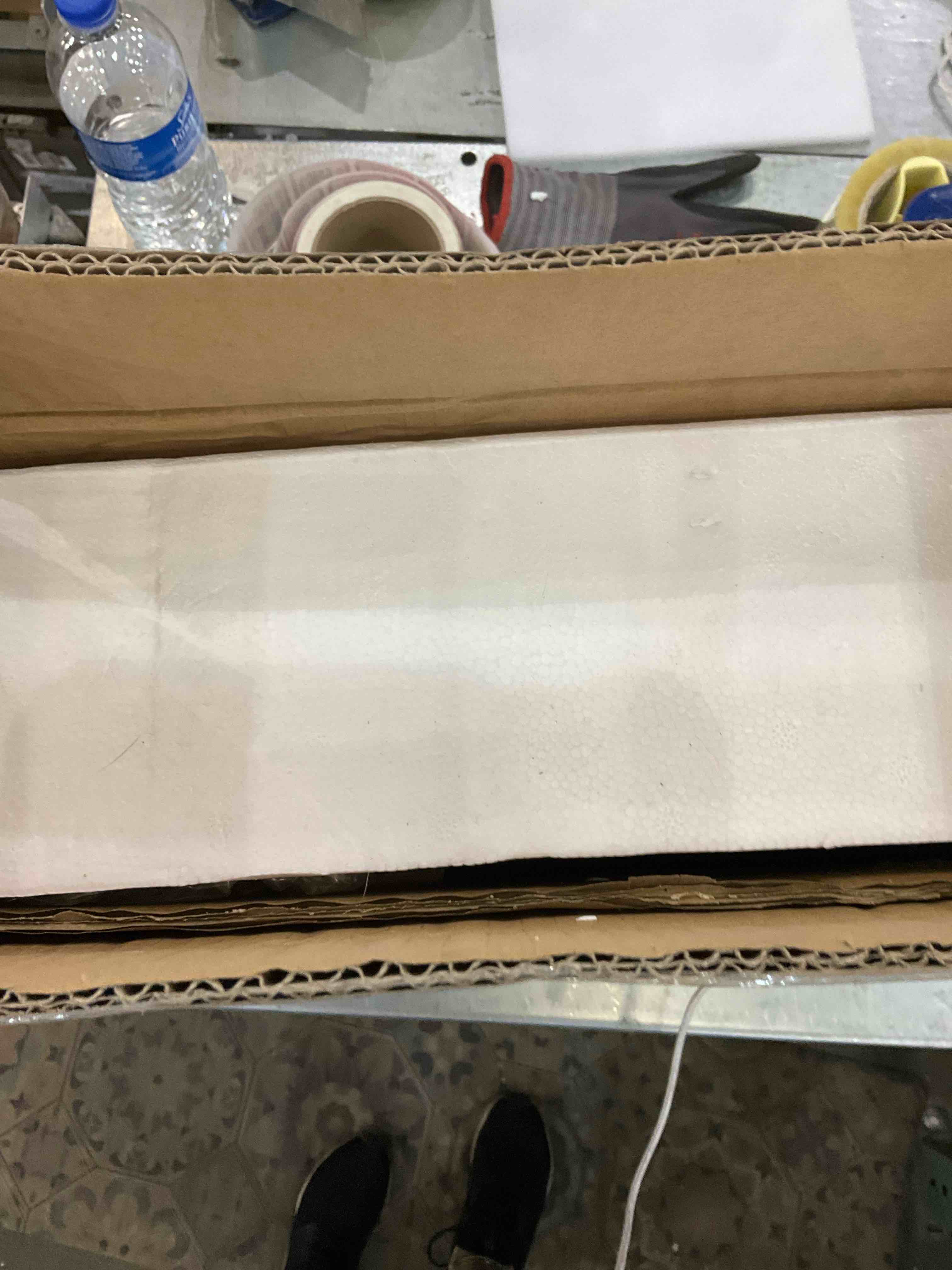 https://s3.amazonaws.com/lotting-images-prod/bidfta/EXS00778104_1701806257075.jpeg