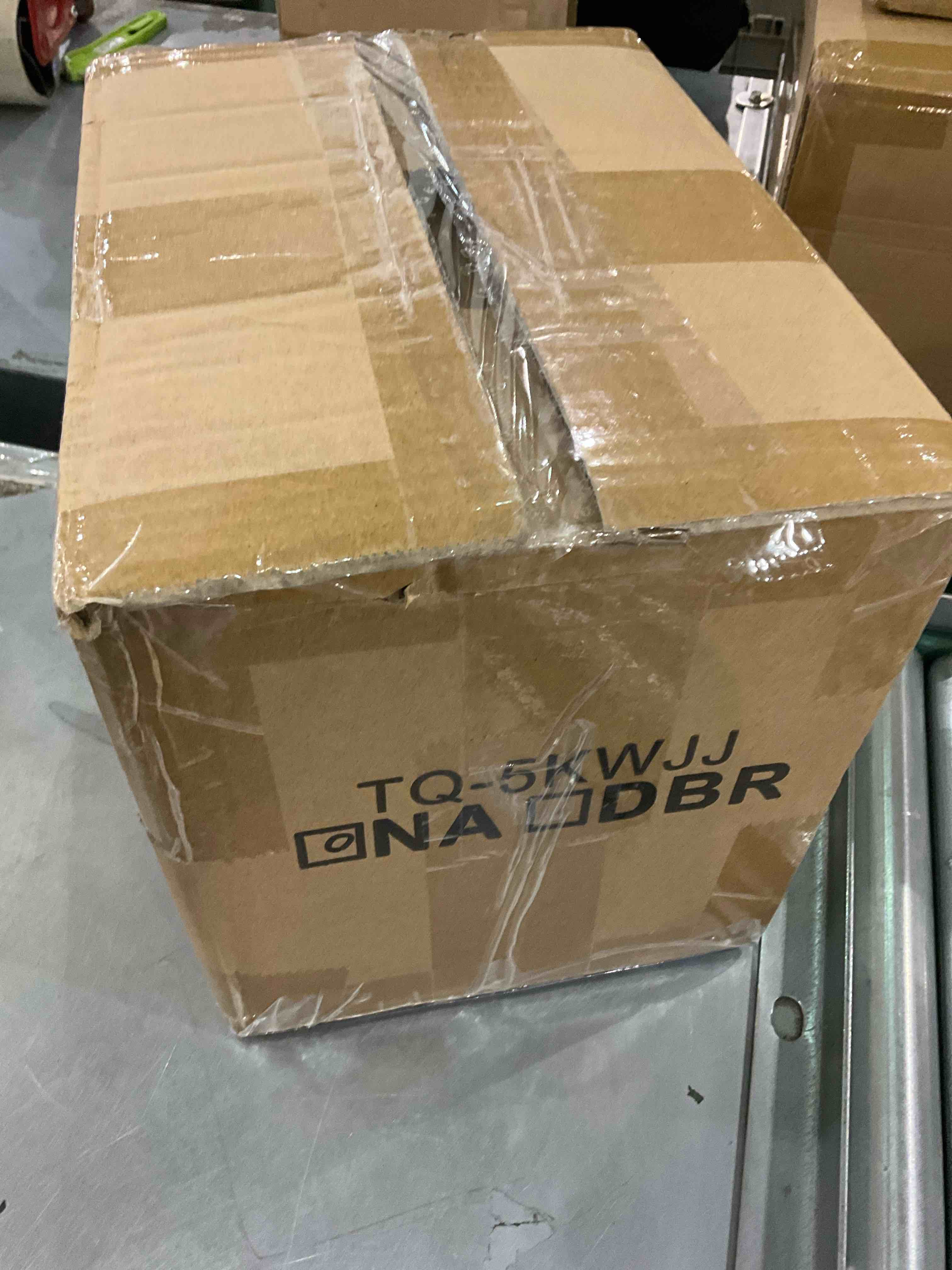 https://s3.amazonaws.com/lotting-images-prod/bidfta/EXS00778777_1701864800196.jpeg