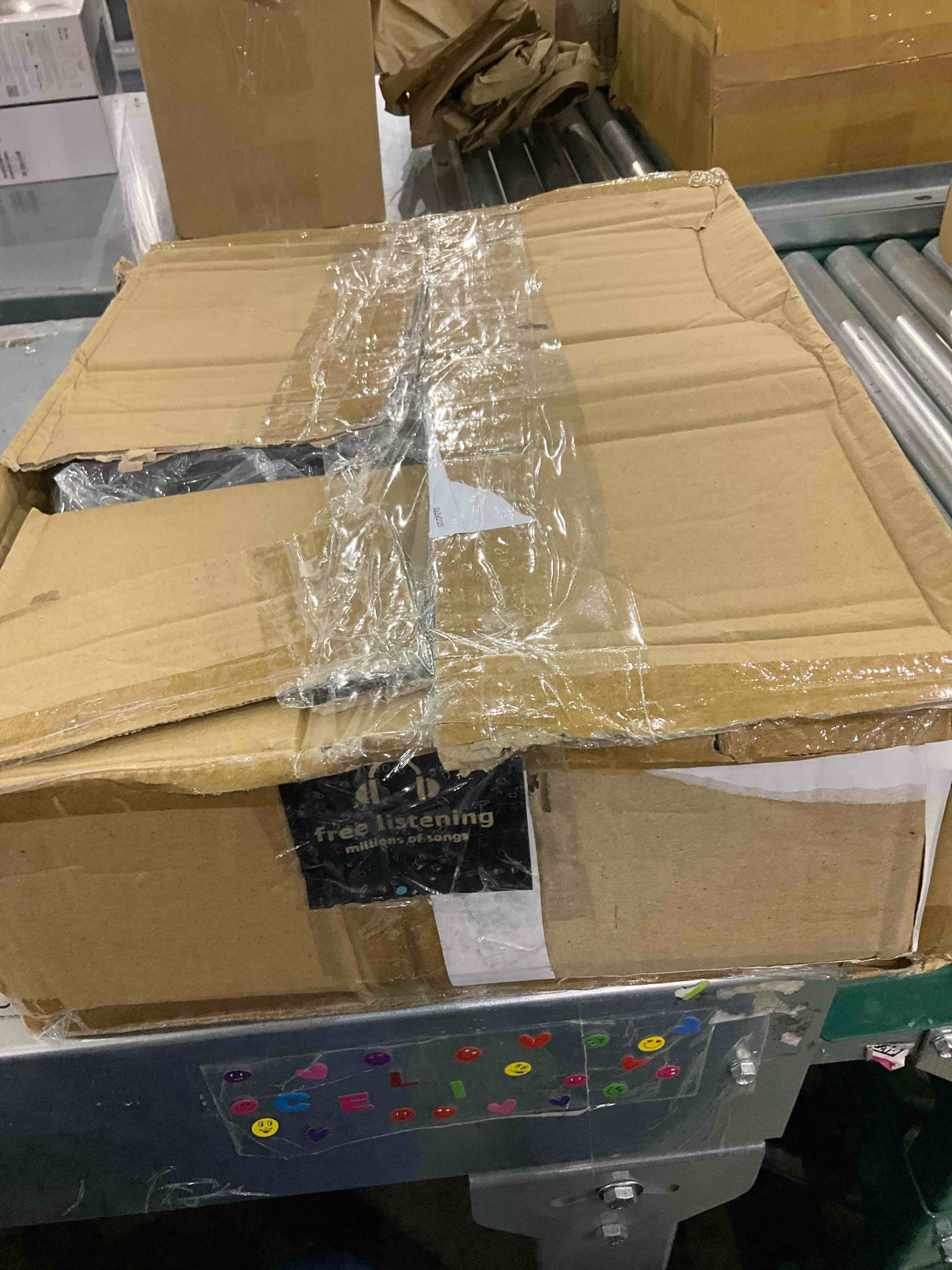https://s3.amazonaws.com/lotting-images-prod/bidfta/EXS00778802_1701867740611.jpeg