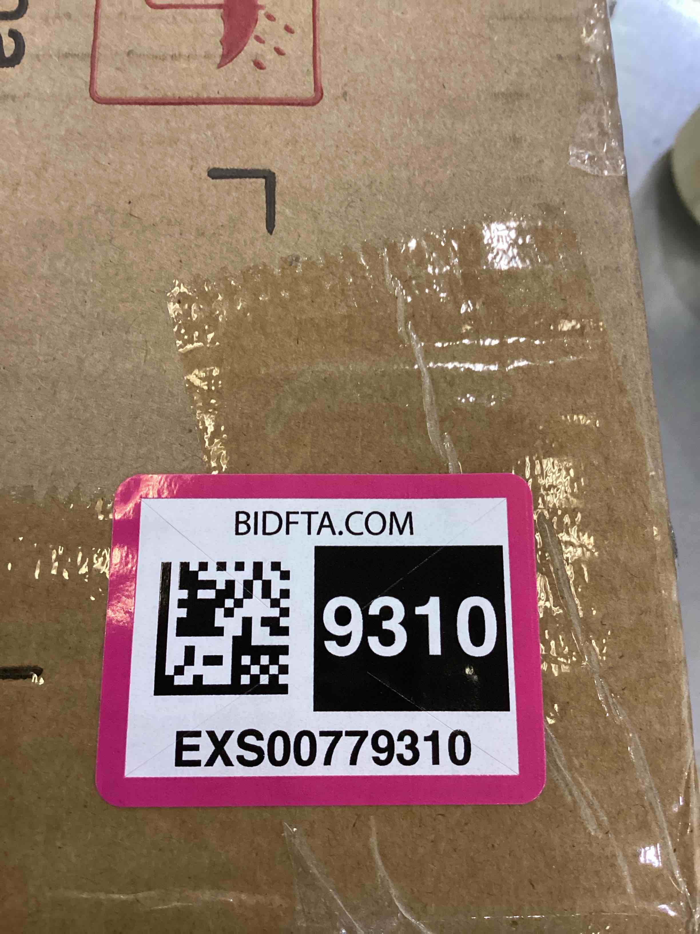 https://s3.amazonaws.com/lotting-images-prod/bidfta/EXS00779310_1702921081440.jpeg