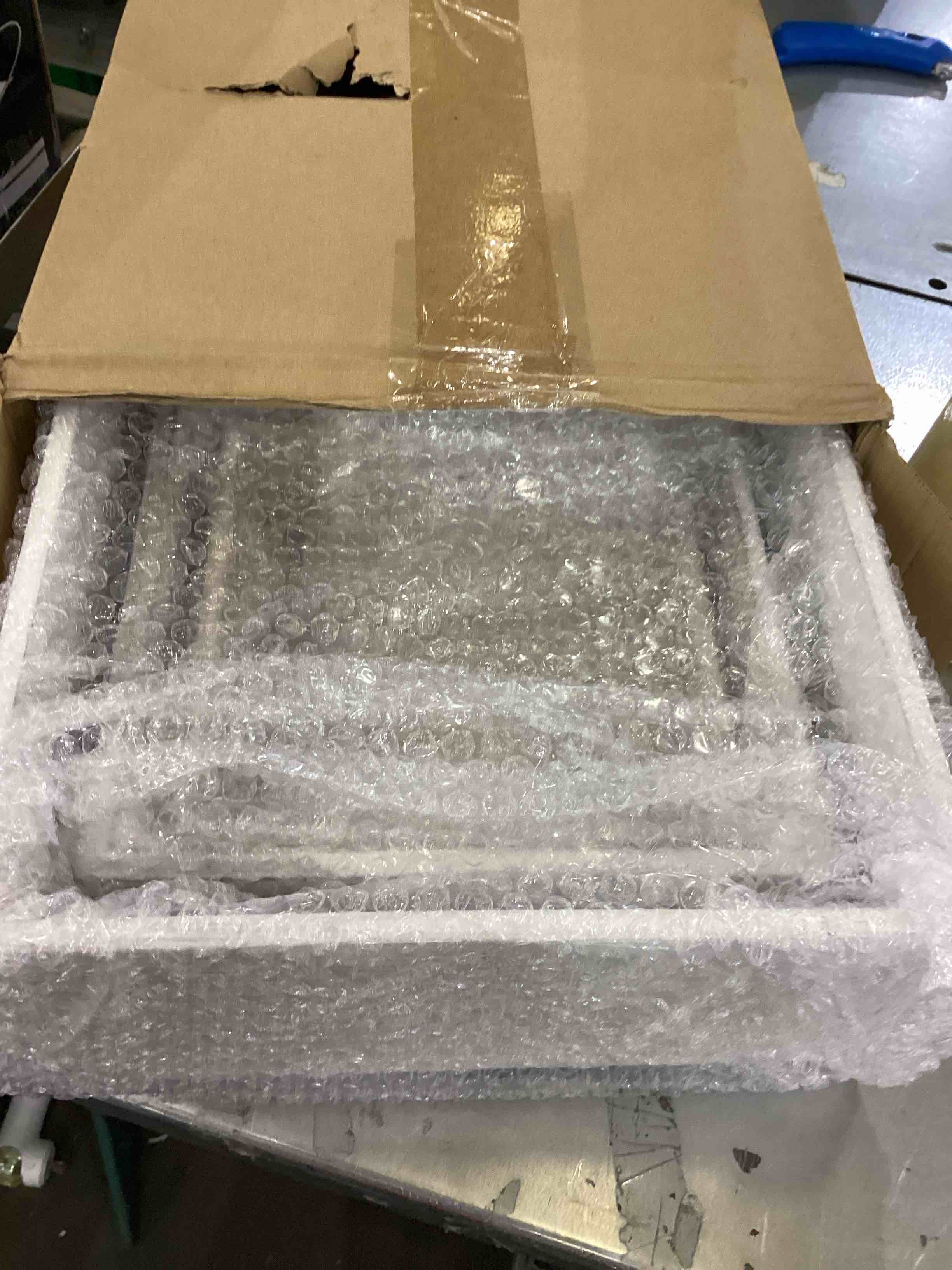 https://s3.amazonaws.com/lotting-images-prod/bidfta/EXS00779455_1703009008149.jpeg