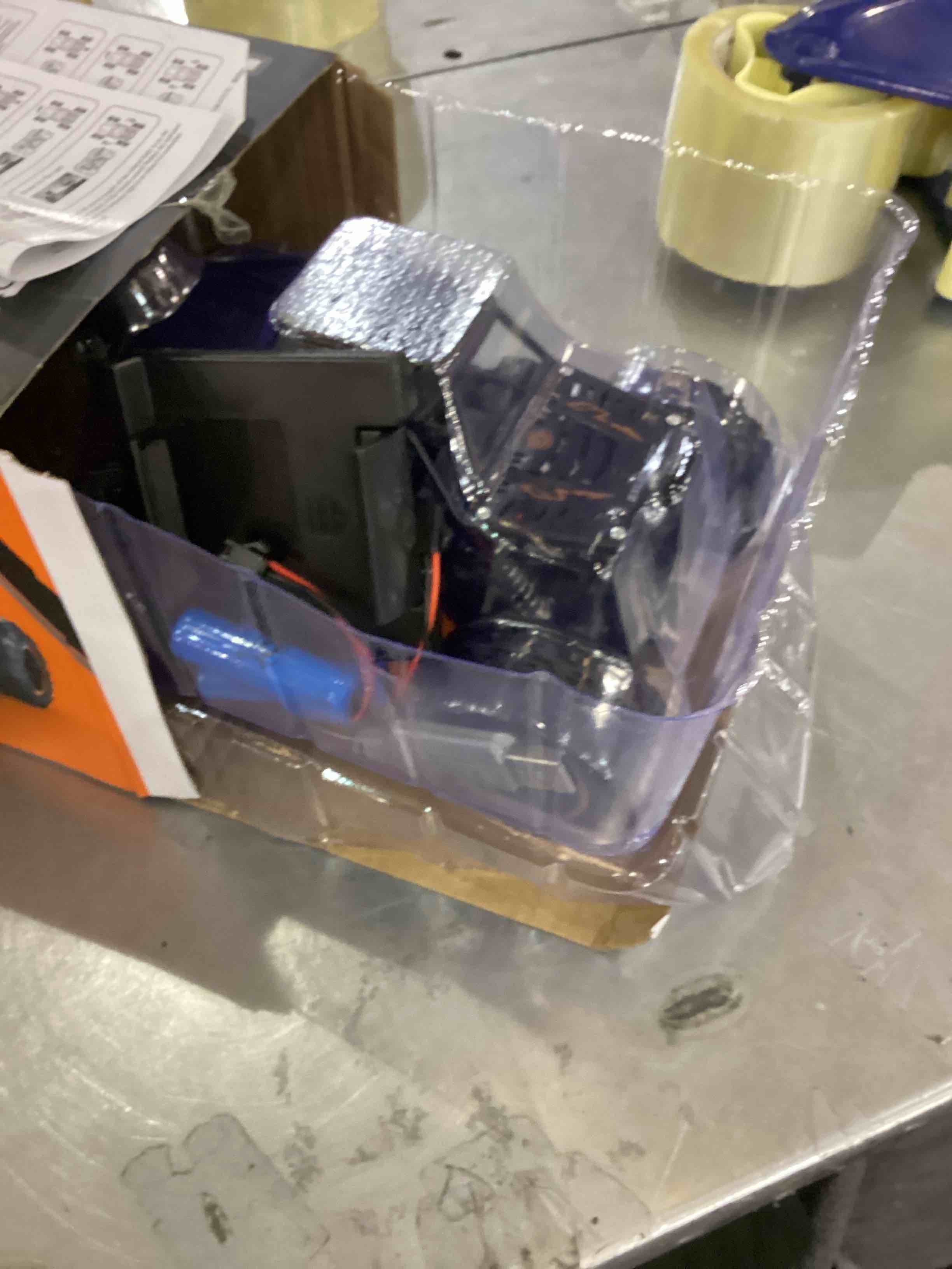 https://s3.amazonaws.com/lotting-images-prod/bidfta/EXS00779561_1701960064515.jpeg