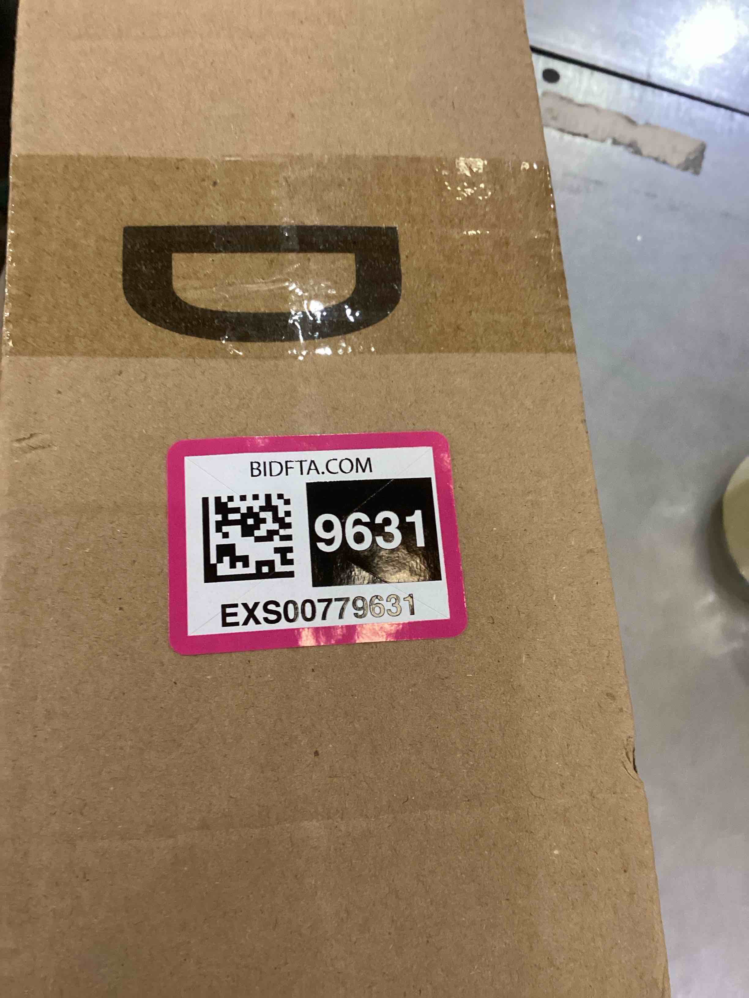 https://s3.amazonaws.com/lotting-images-prod/bidfta/EXS00779631_1701972097761.jpeg