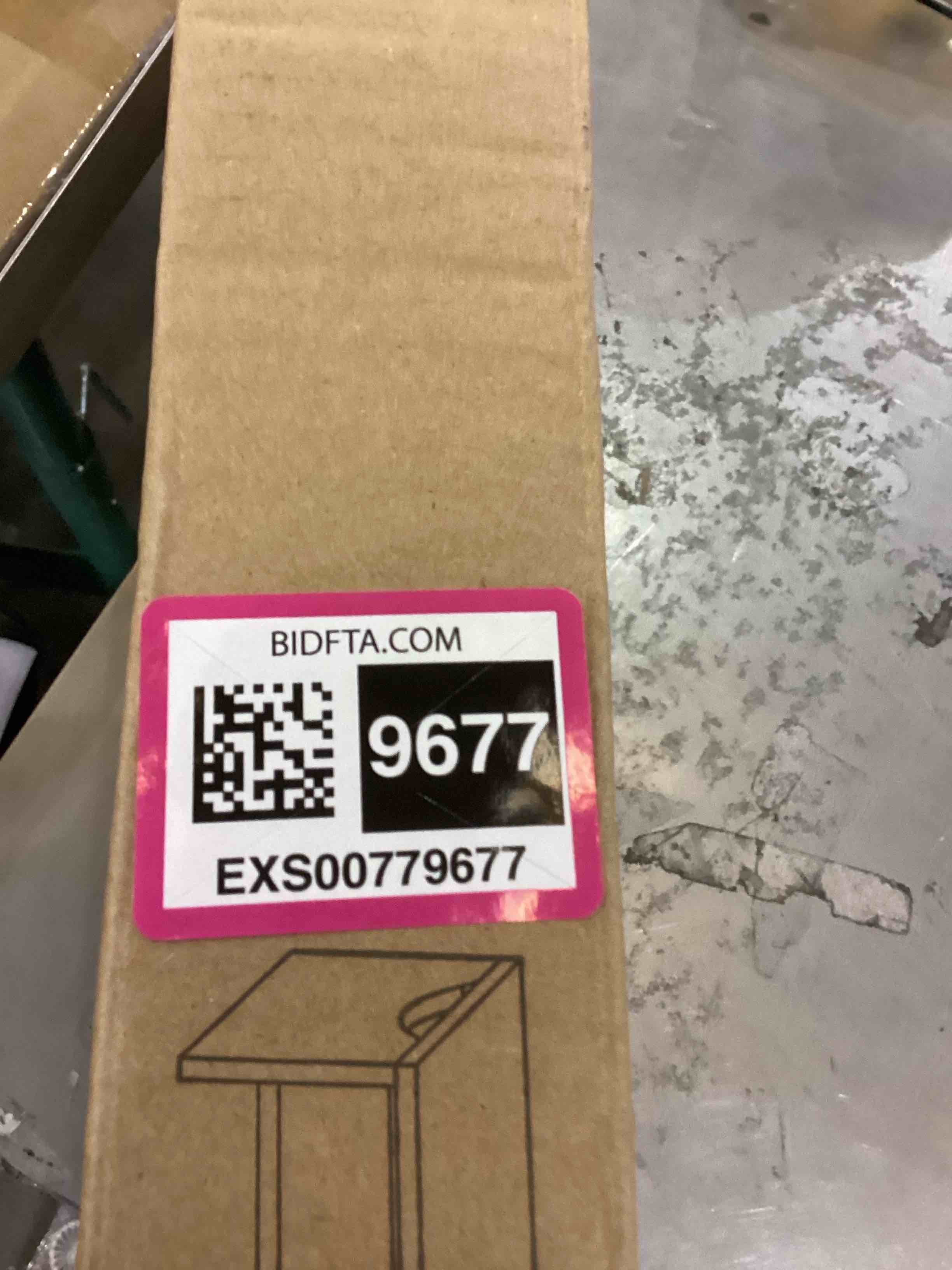 https://s3.amazonaws.com/lotting-images-prod/bidfta/EXS00779677_1701979441937.jpeg