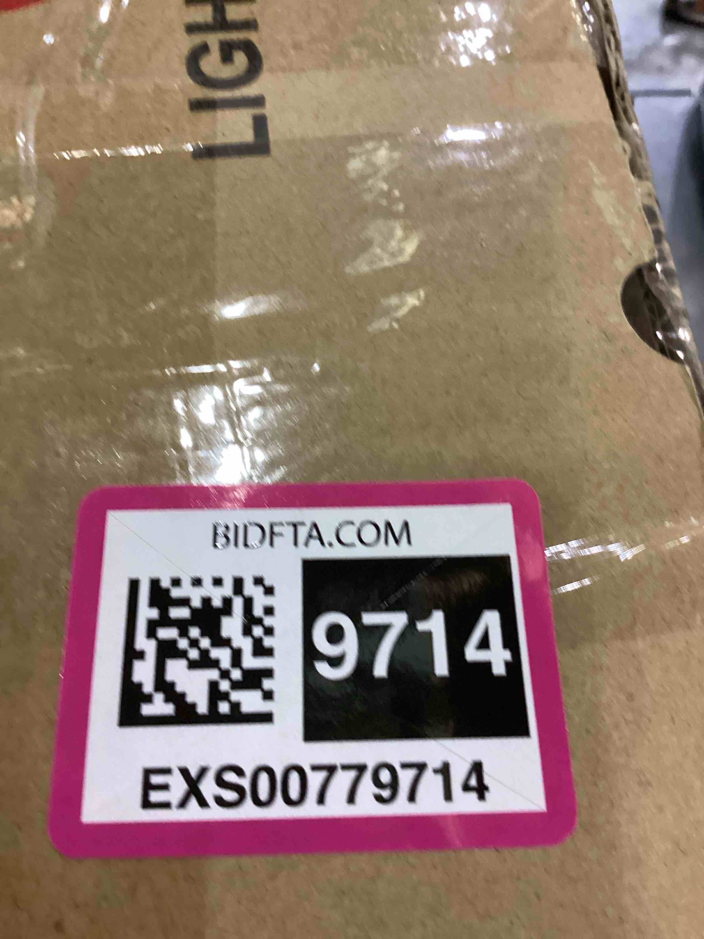 https://s3.amazonaws.com/lotting-images-prod/bidfta/EXS00779714_1702042051975.jpeg