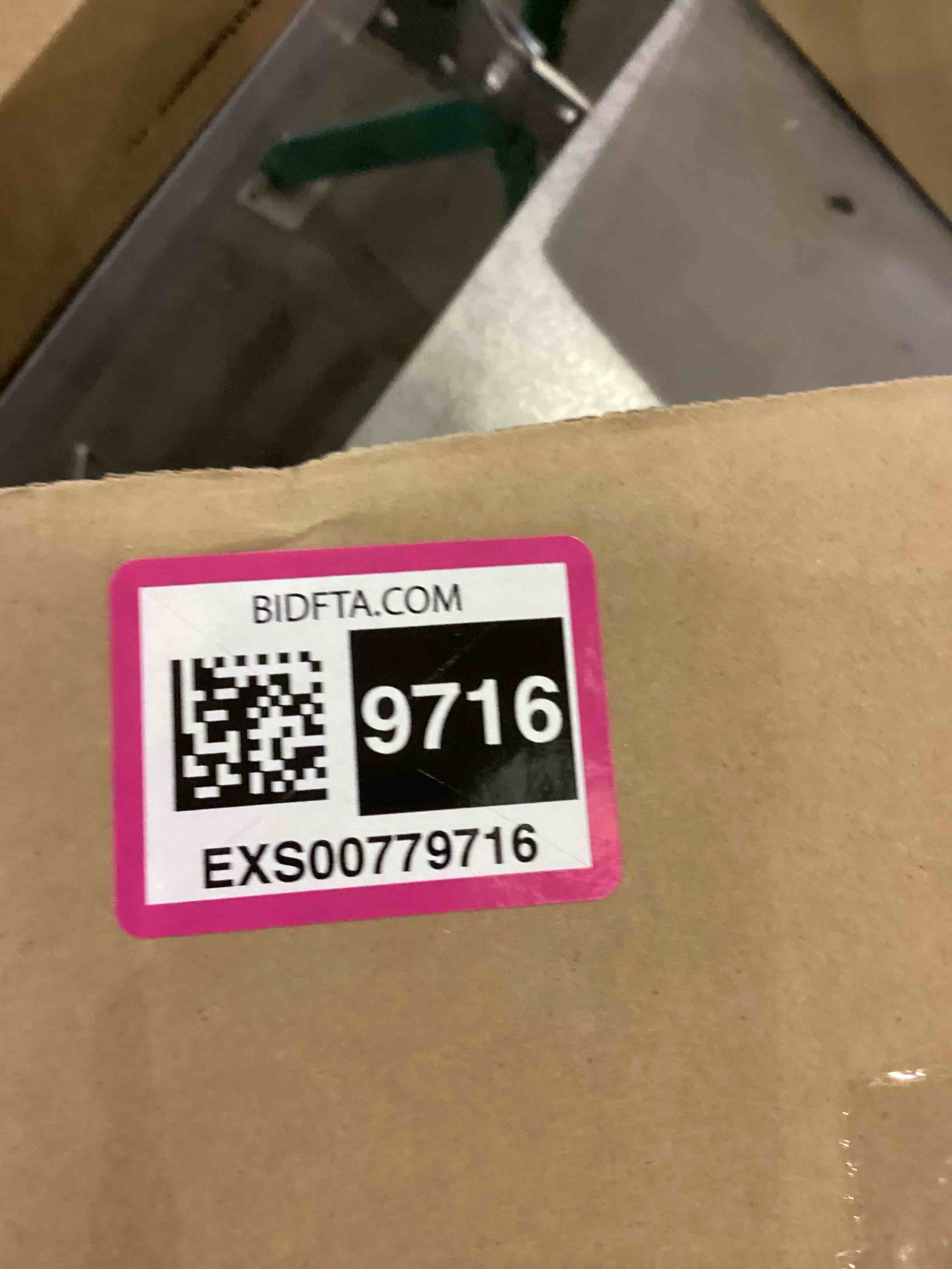 https://s3.amazonaws.com/lotting-images-prod/bidfta/EXS00779716_1702042334806.jpeg