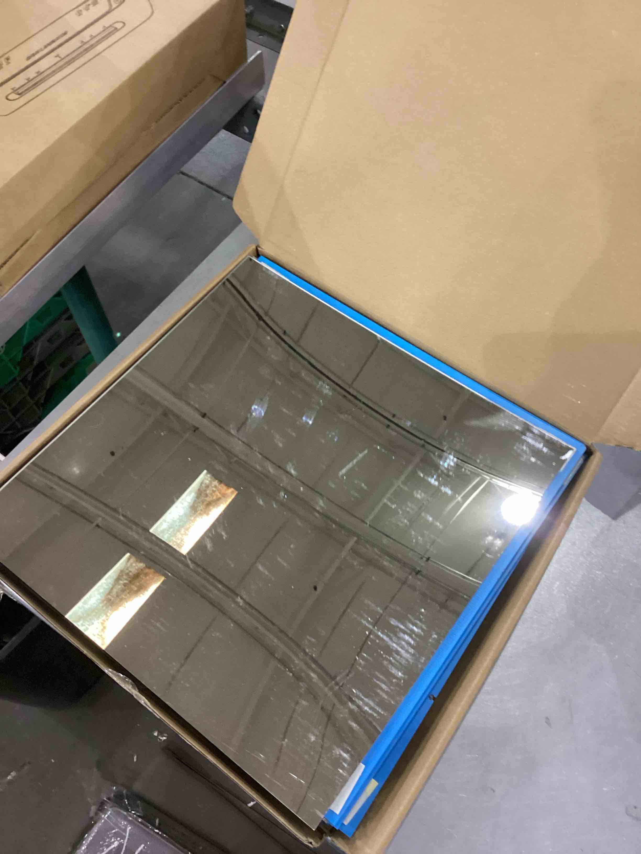 https://s3.amazonaws.com/lotting-images-prod/bidfta/EXS00779717_1702042423980.jpeg