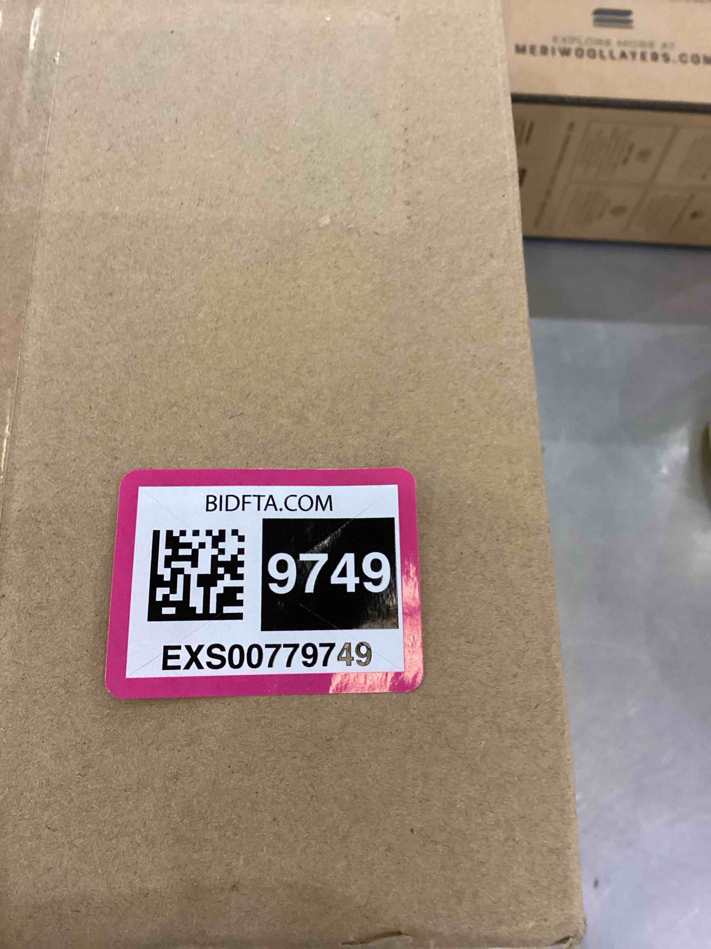 https://s3.amazonaws.com/lotting-images-prod/bidfta/EXS00779749_1702048851538.jpeg