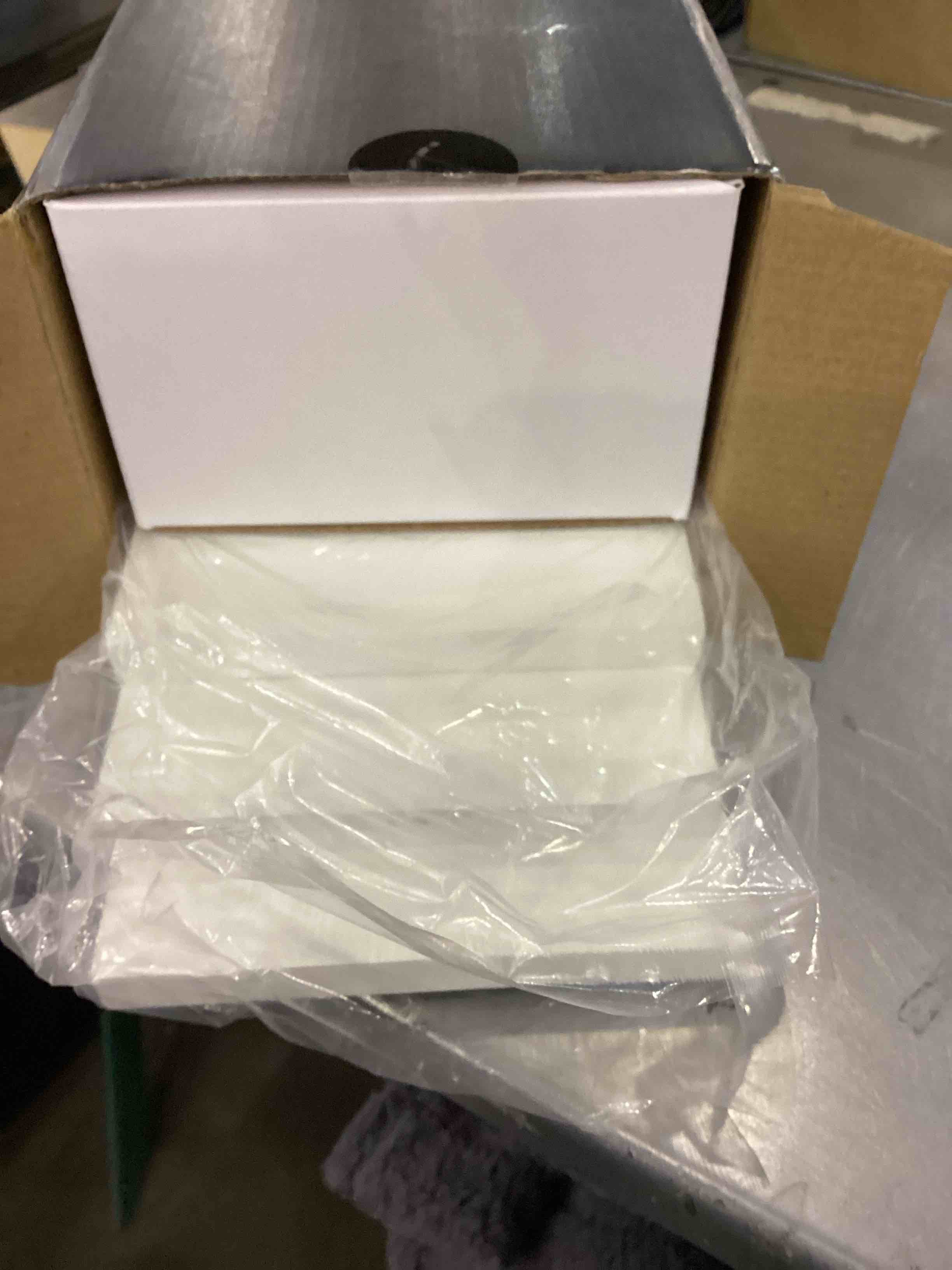 https://s3.amazonaws.com/lotting-images-prod/bidfta/EXS00779854_1702297031426.jpeg