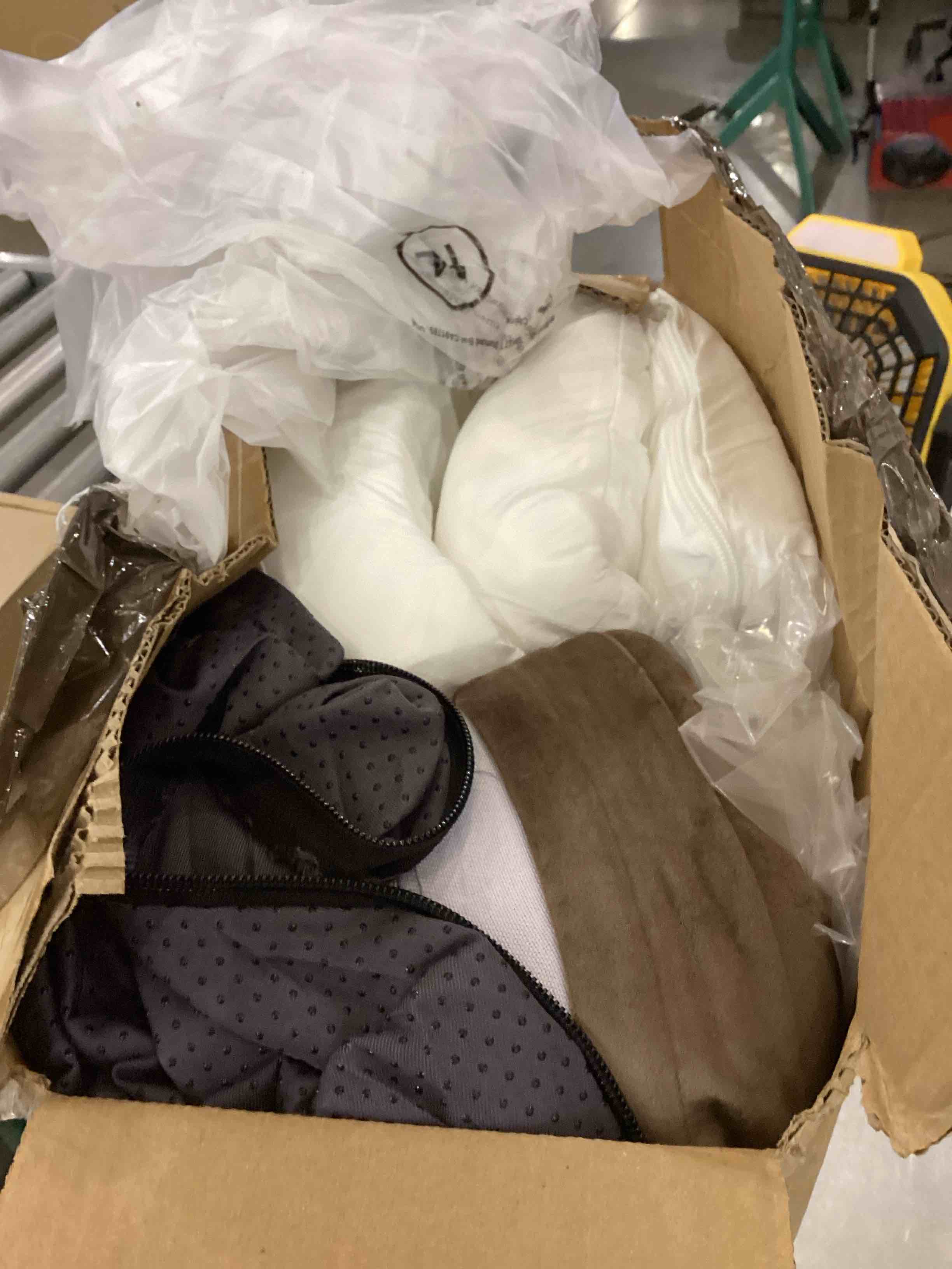 BEDSURE Orthopedic Dog Bed for Medium Dogs - Waterproof Dog Bed Medium, Foam Sofa with Removable Washable Cover, Waterproof Lining and Nonskid Bottom Couch, Pet Bed, Brown