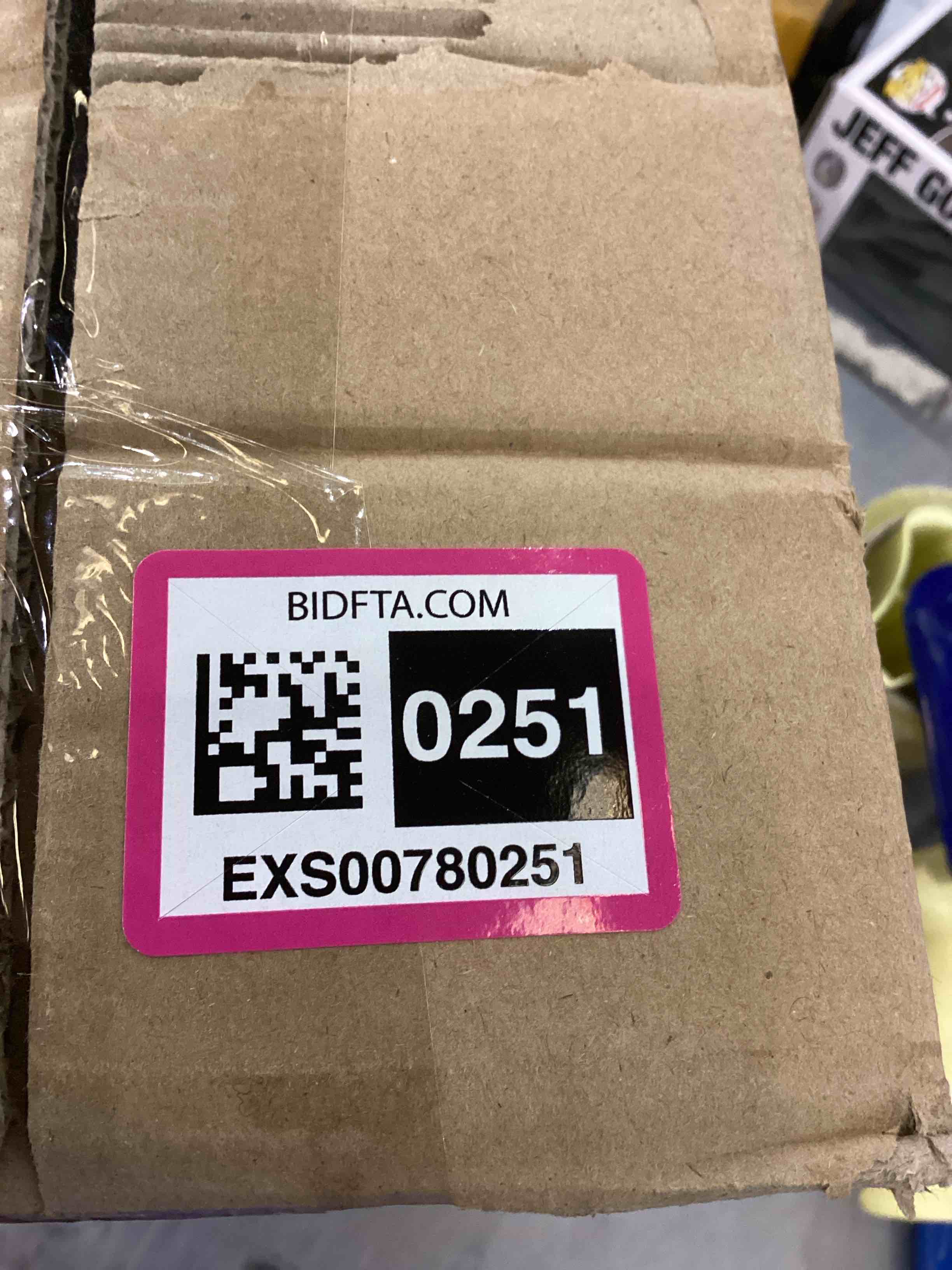 https://s3.amazonaws.com/lotting-images-prod/bidfta/EXS00780251_1702479402761.jpeg