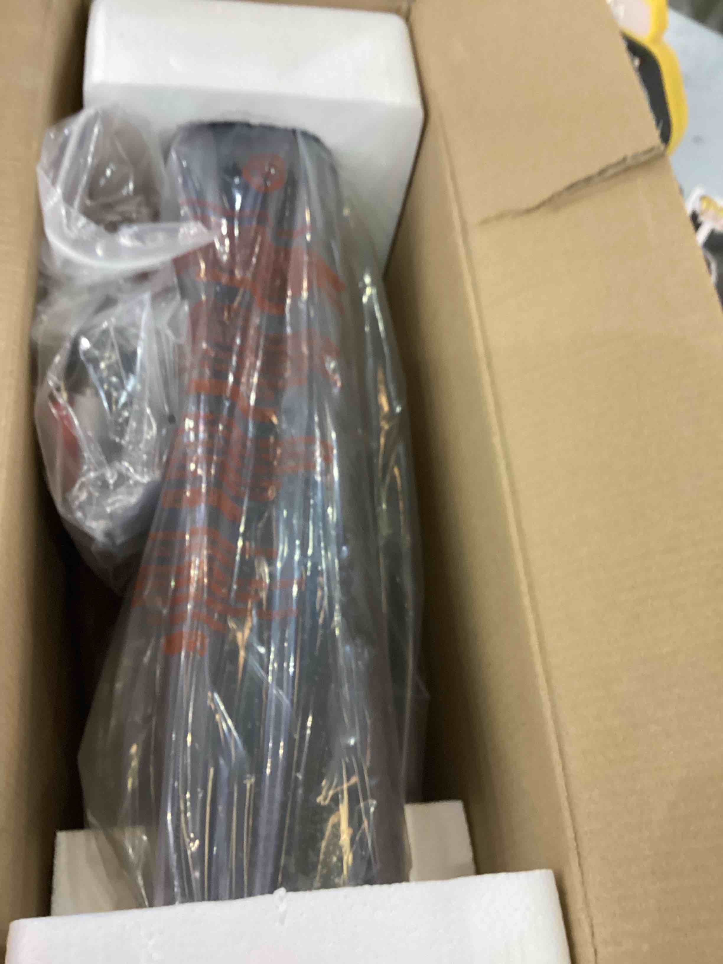 https://s3.amazonaws.com/lotting-images-prod/bidfta/EXS00780301_1702485734919.jpeg