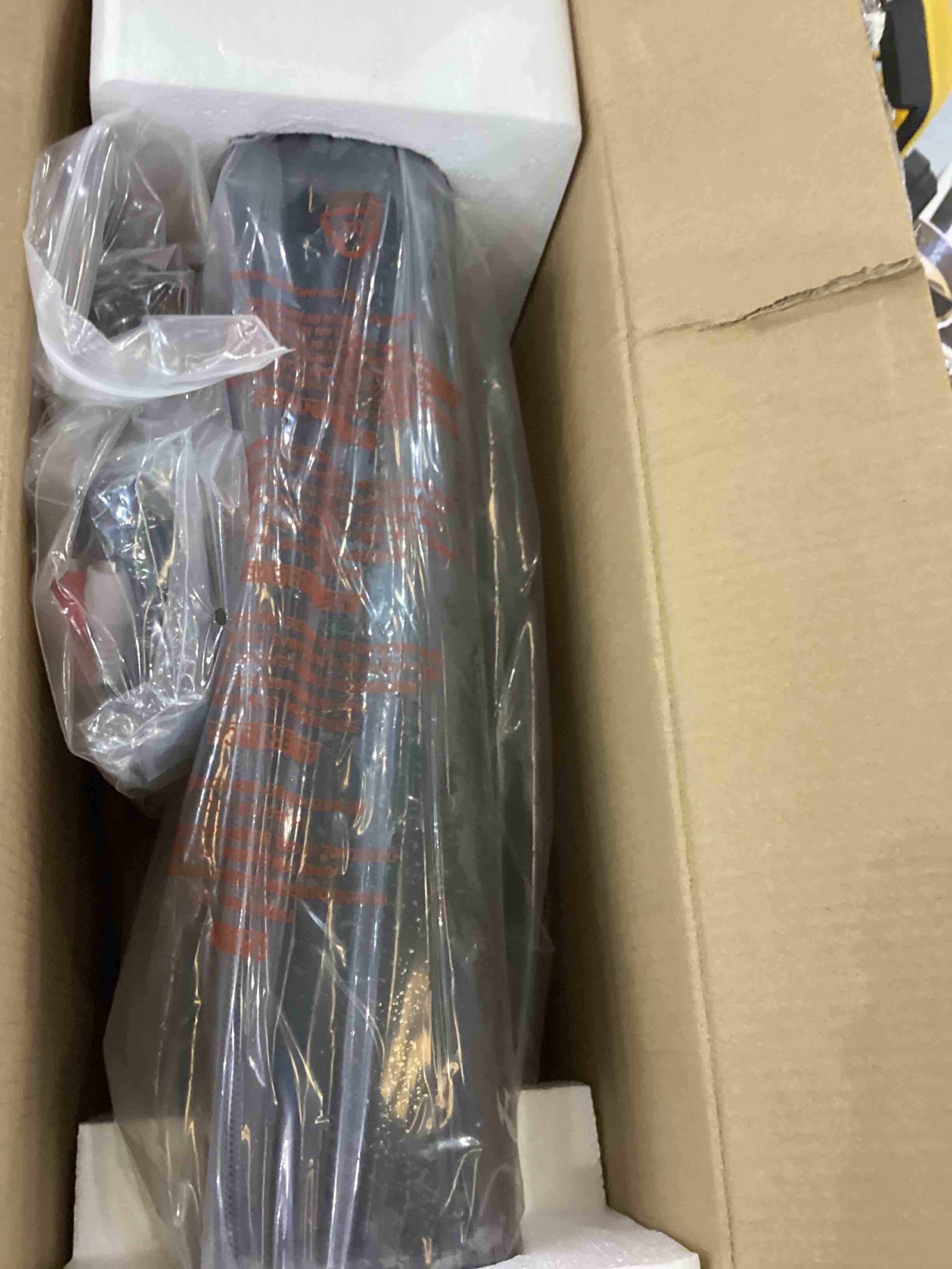 https://s3.amazonaws.com/lotting-images-prod/bidfta/EXS00780301_1702485737542.jpeg