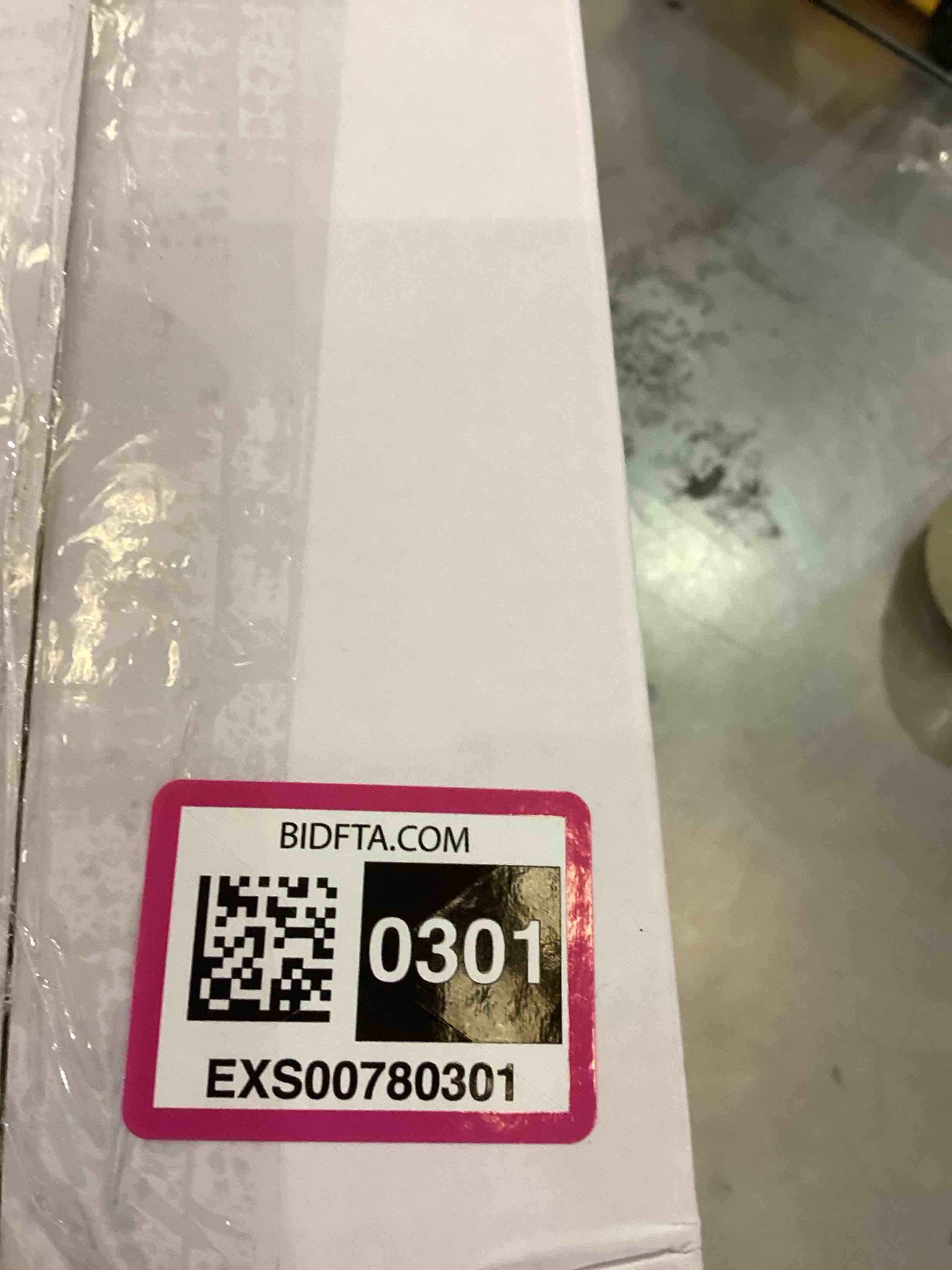 https://s3.amazonaws.com/lotting-images-prod/bidfta/EXS00780301_1702485774127.jpeg