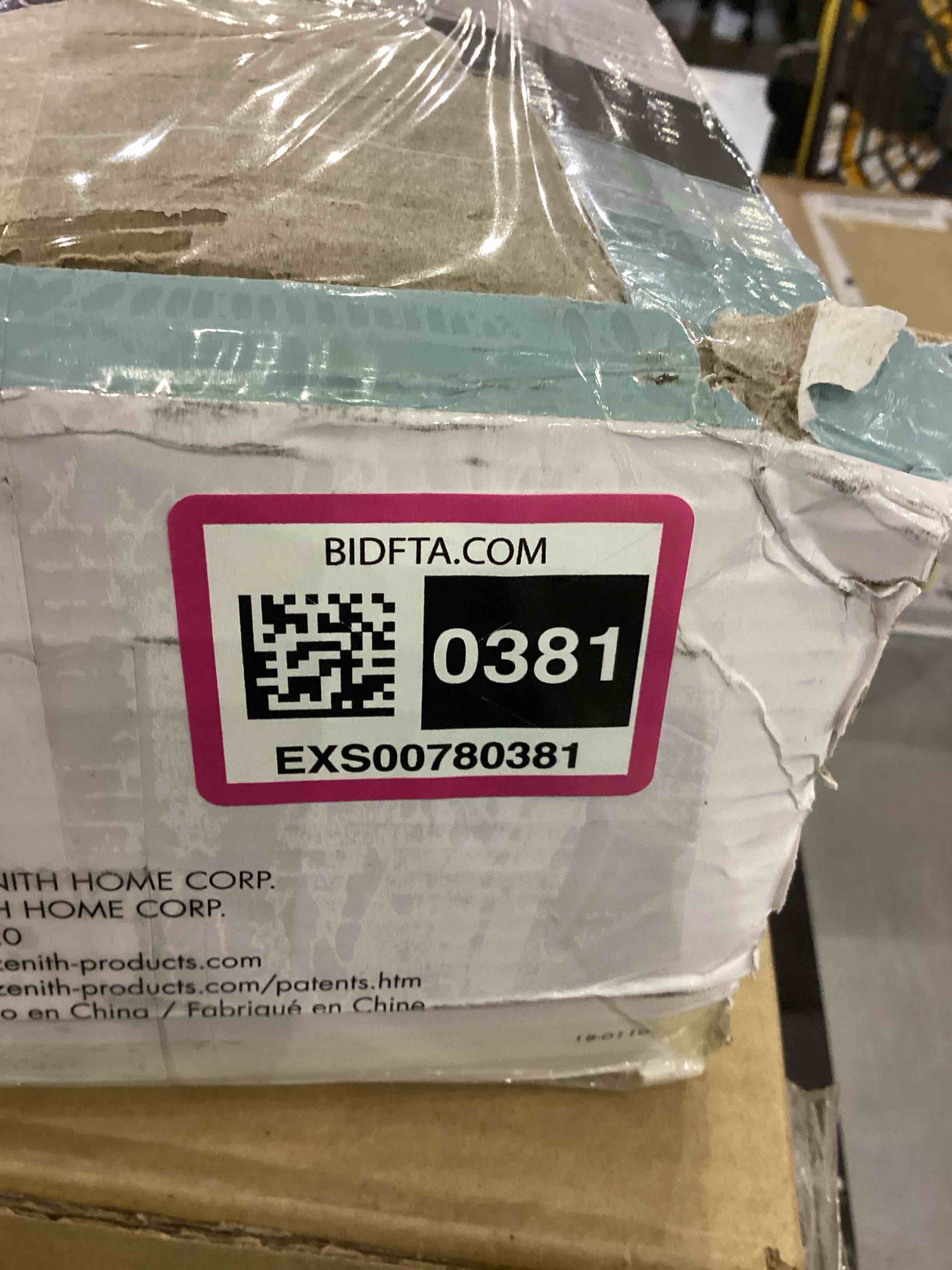 https://s3.amazonaws.com/lotting-images-prod/bidfta/EXS00780381_1702556157391.jpeg