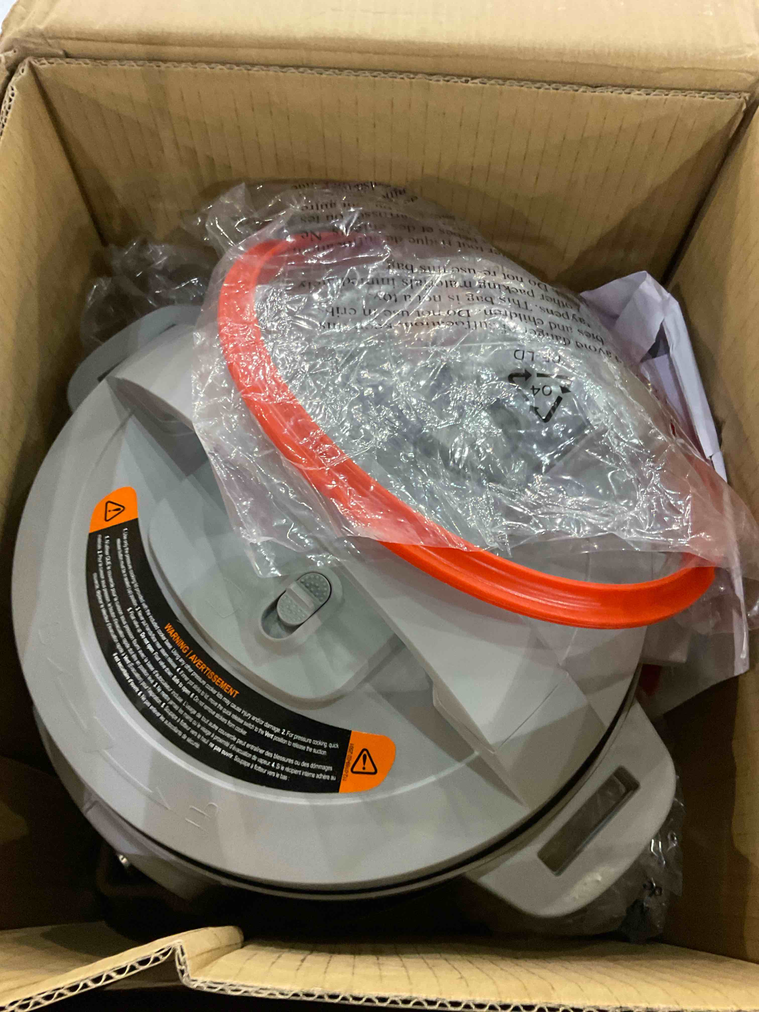 https://s3.amazonaws.com/lotting-images-prod/bidfta/EXS00780547_1701694405711.jpeg