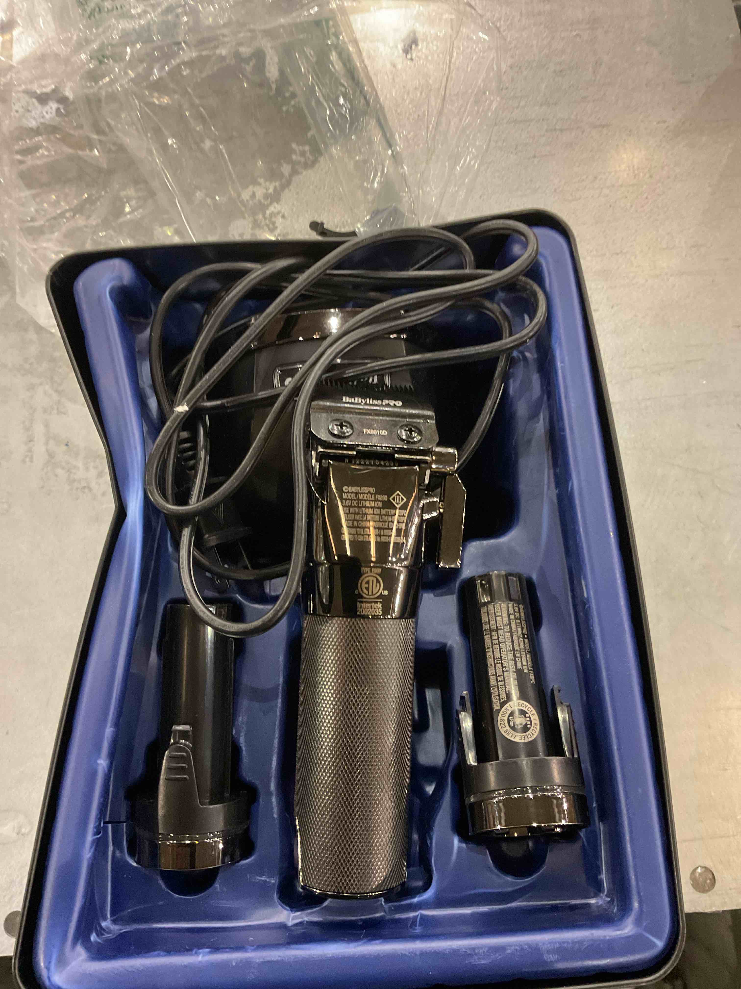 https://s3.amazonaws.com/lotting-images-prod/bidfta/EXS00780577_1701700050633.jpeg